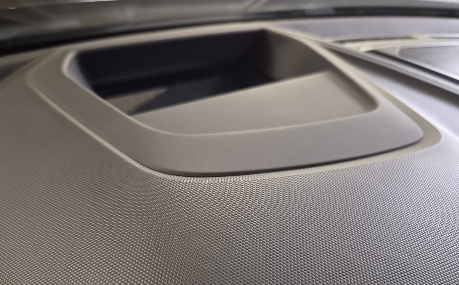 BMW M135i xDrive Steptronic-image-15
