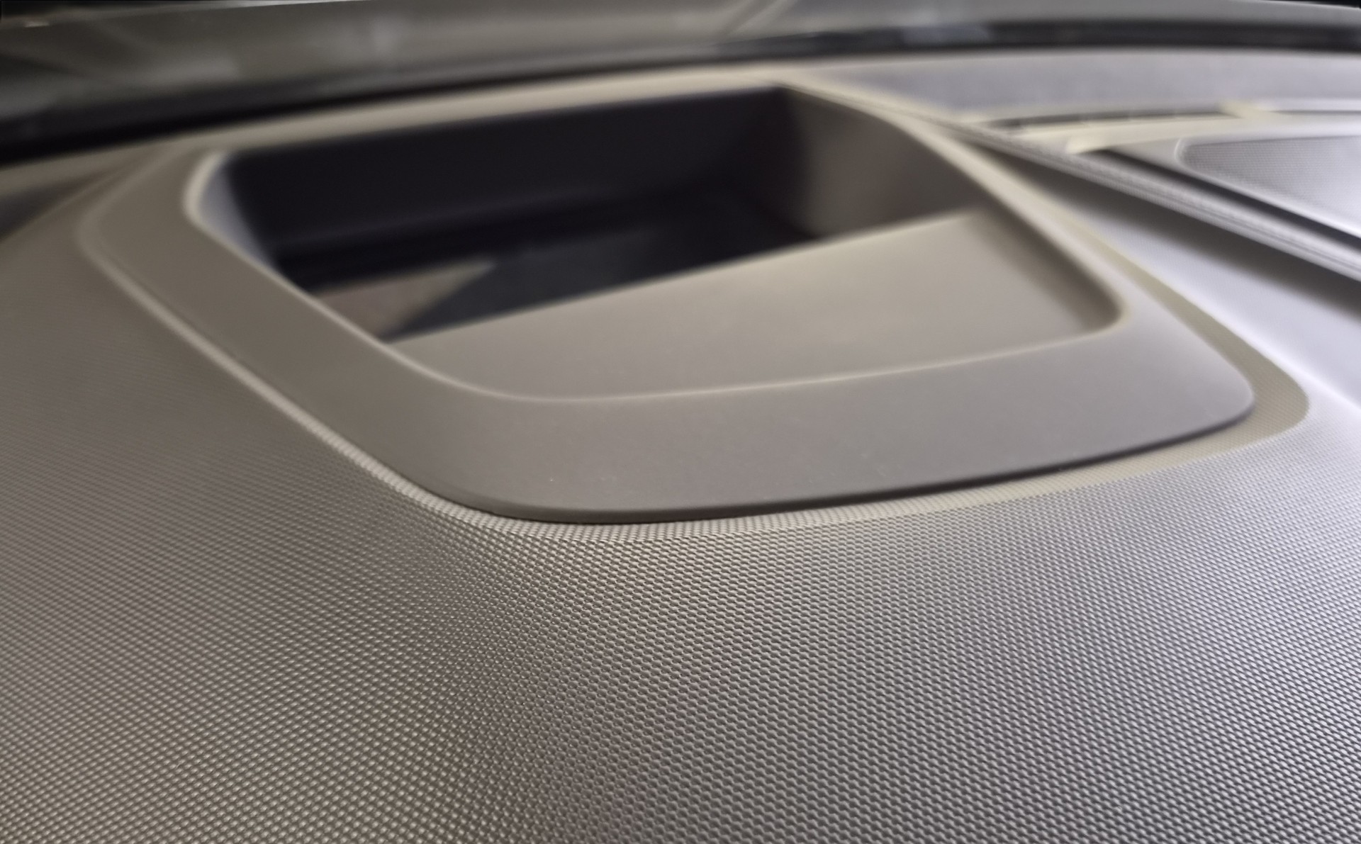 BMW M135i xDrive Steptronic-image-23