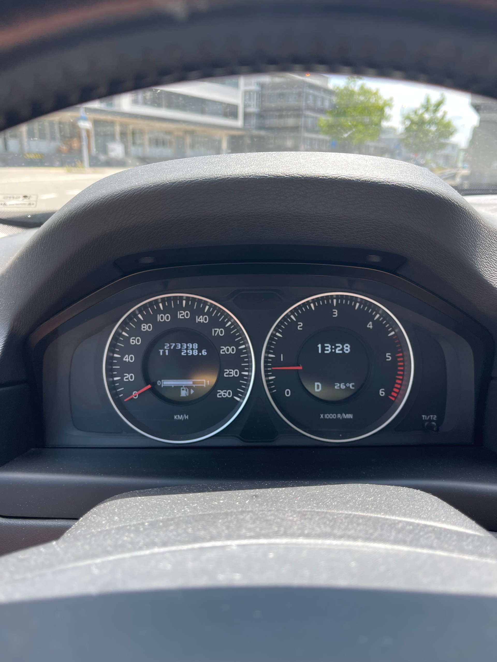 VOLVO 2.0 D3 Kinetic S/S-image-5
