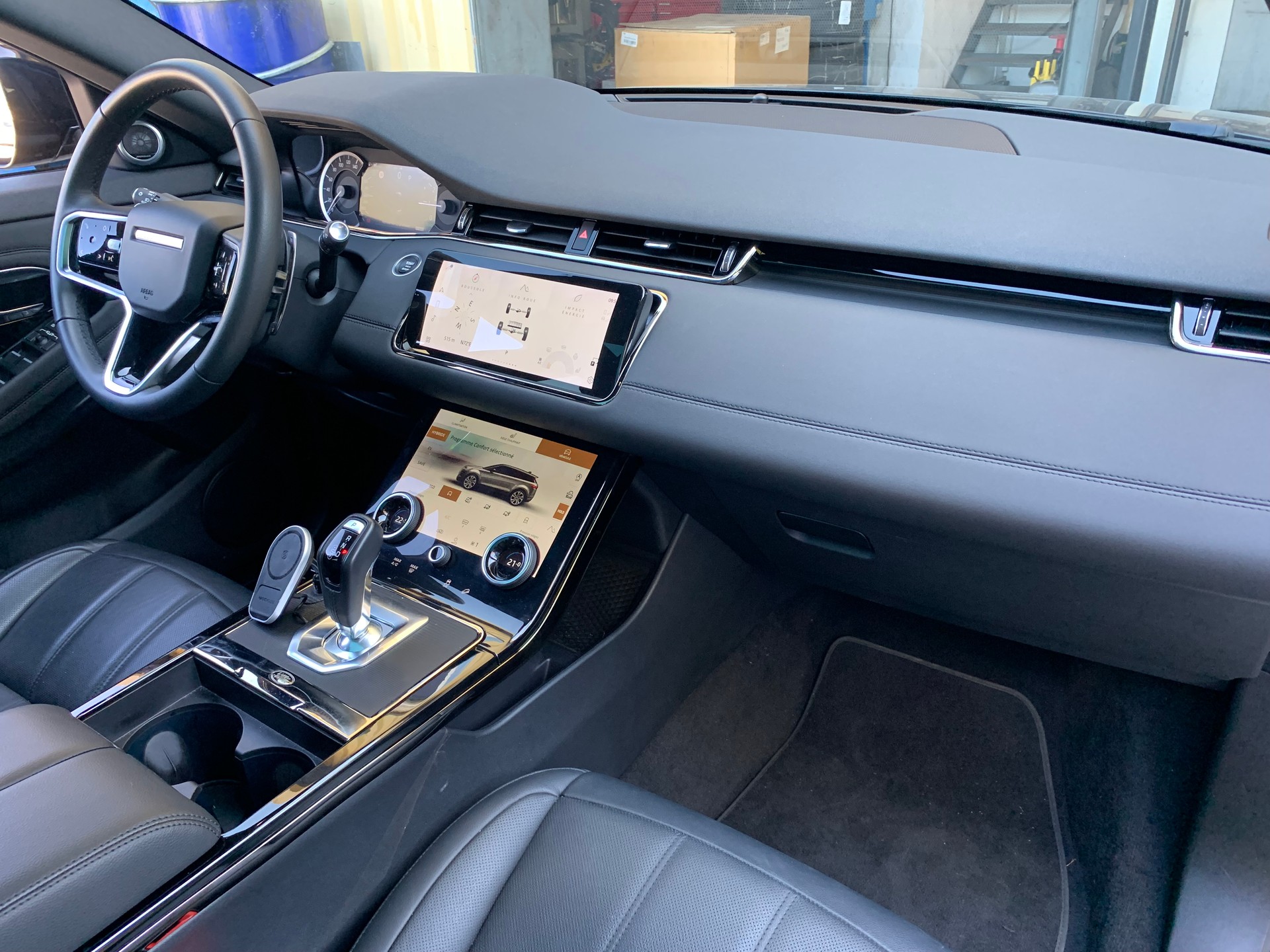 LAND ROVER Range Rover Evoque R-Dynamic P 300e SE AT8-image-11