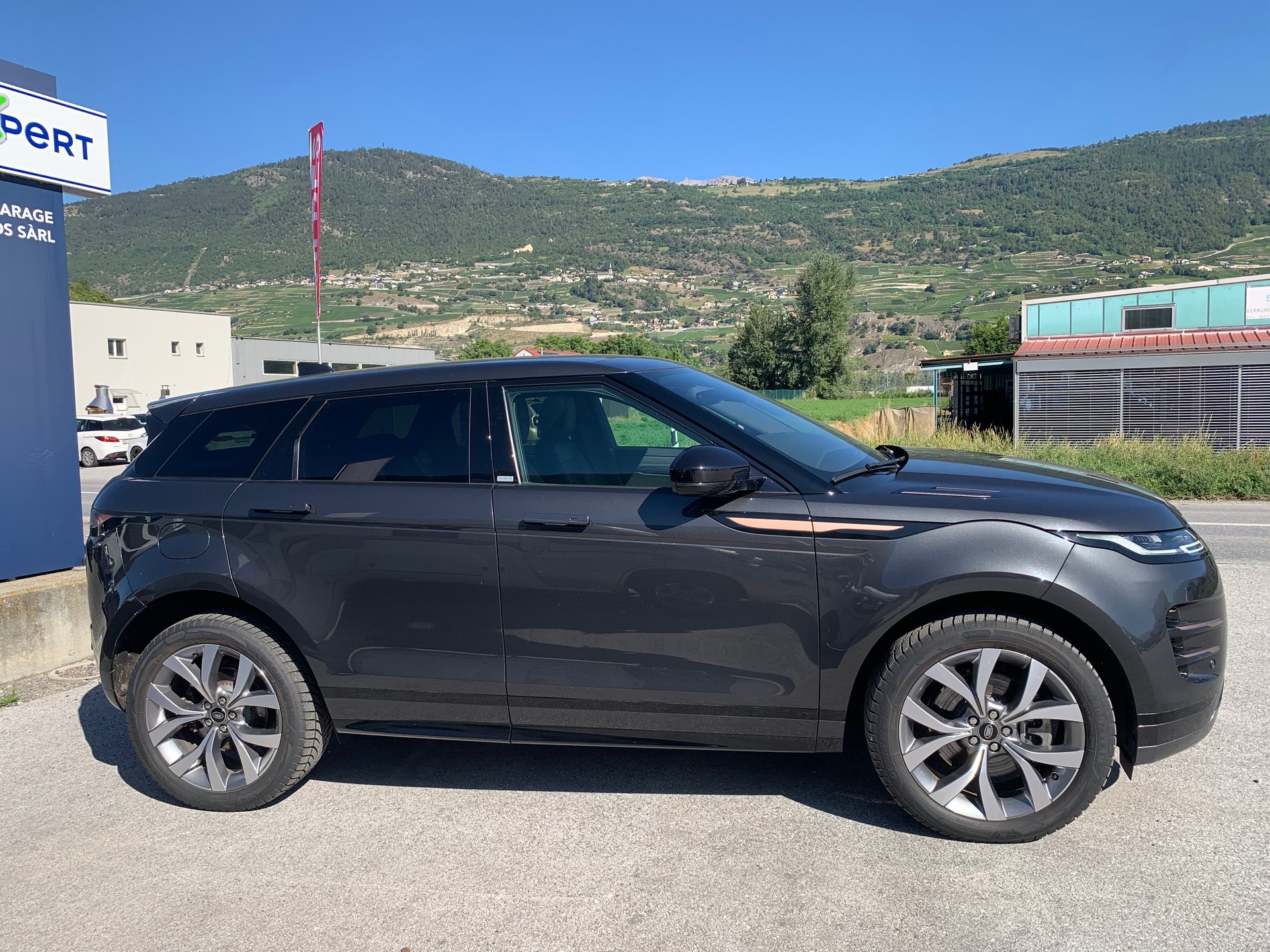 LAND ROVER Range Rover Evoque R-Dynamic P 300e SE AT8-image-3