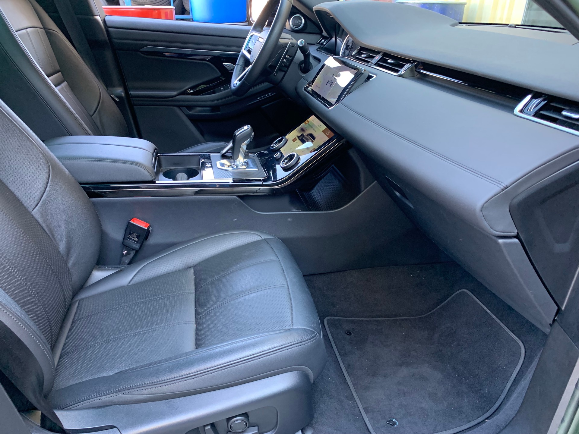LAND ROVER Range Rover Evoque R-Dynamic P 300e SE AT8-image-12
