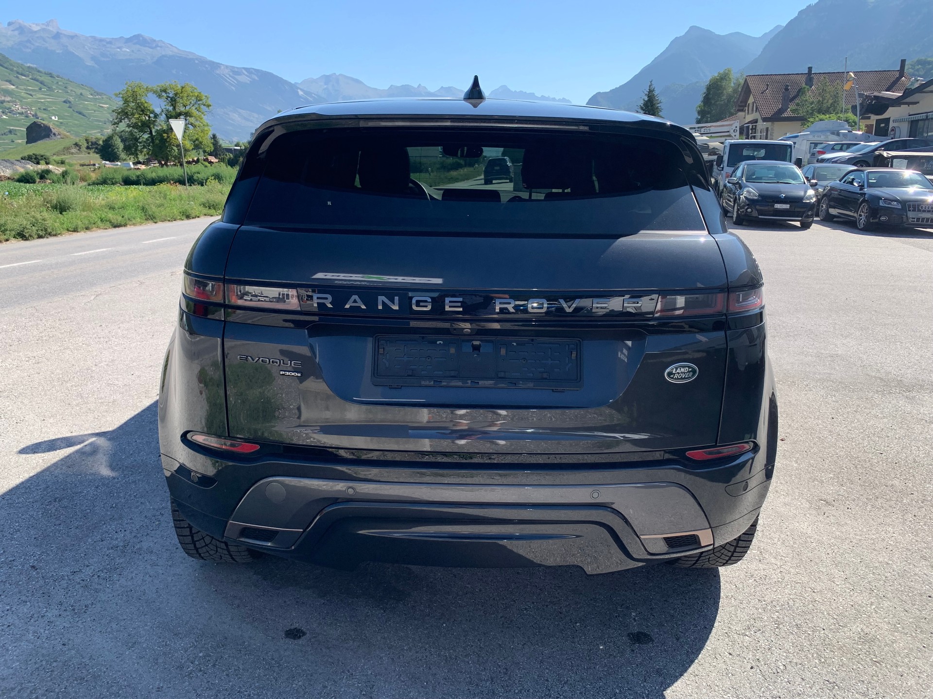 LAND ROVER Range Rover Evoque R-Dynamic P 300e SE AT8-image-5