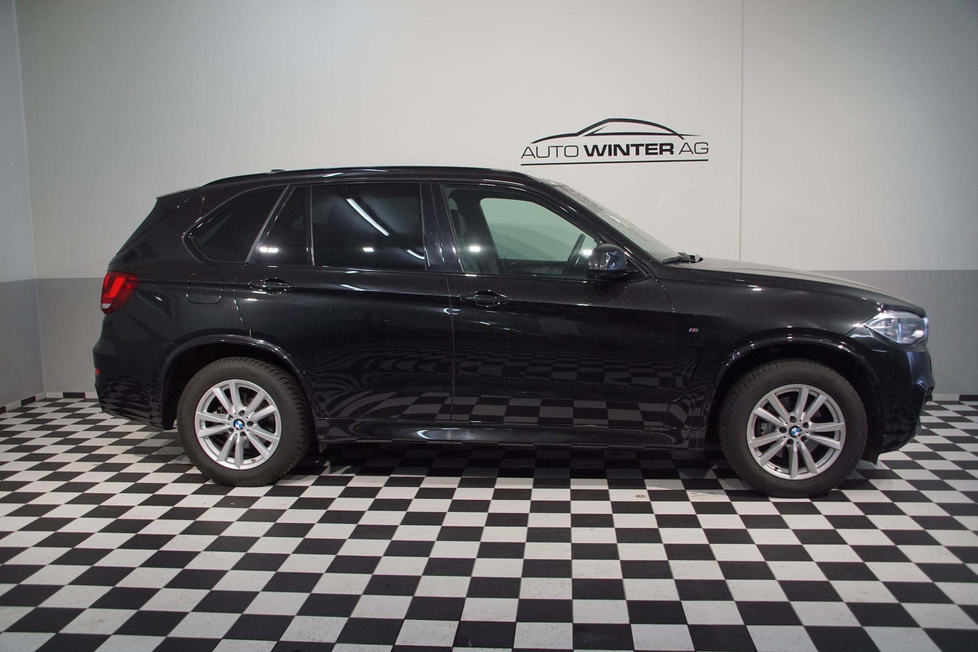 BMW X5 xDrive 30d Pure M Sport Steptronic-showroom-element-3