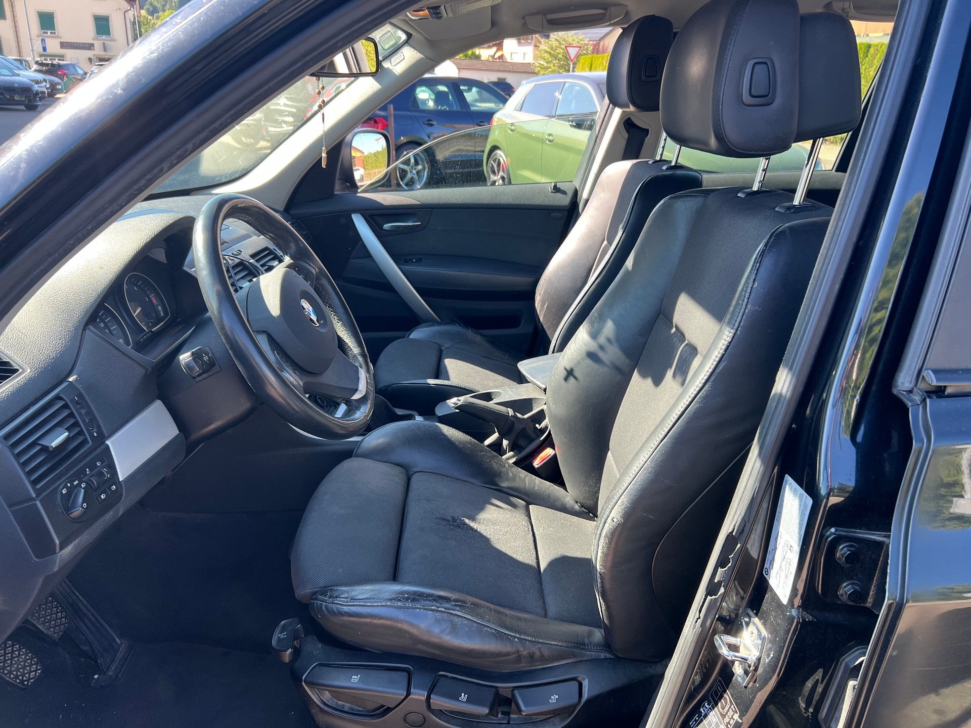 BMW X3 xDrive 20d Access-image-14