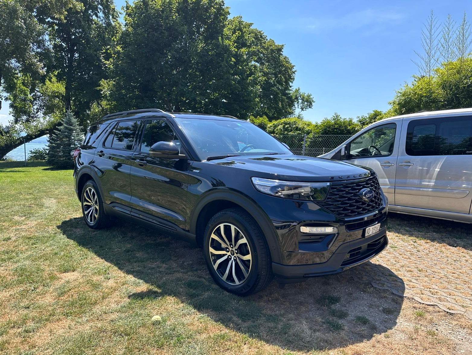 FORD 3.0 V6 Plug-in Hybrid Platinum-image-0