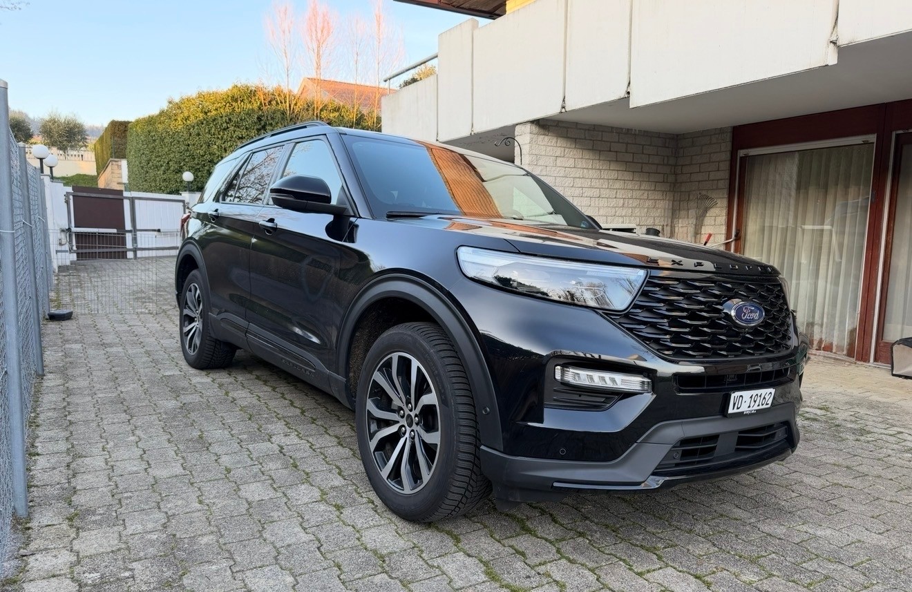 FORD 3.0 V6 Plug-in Hybrid ST-image-4