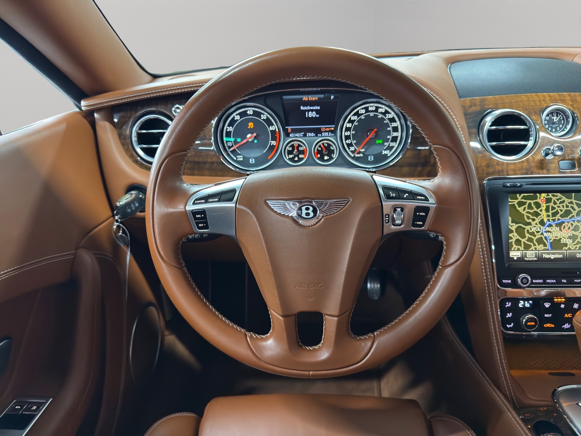 BENTLEY Continental GT 4.0 V8-image-15