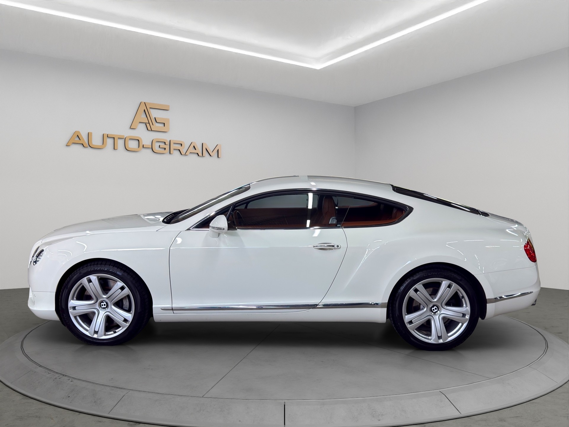 BENTLEY Continental GT 4.0 V8-image-1