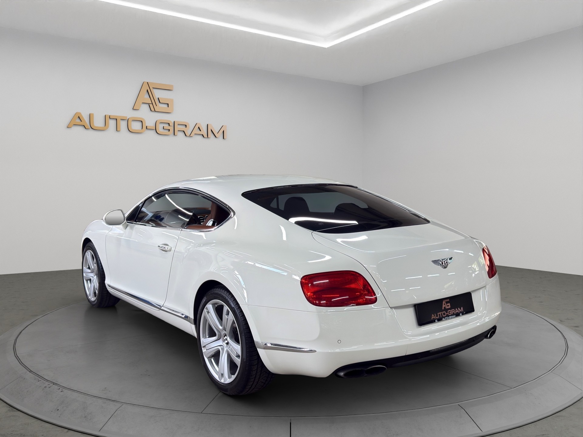 BENTLEY Continental GT 4.0 V8-image-2