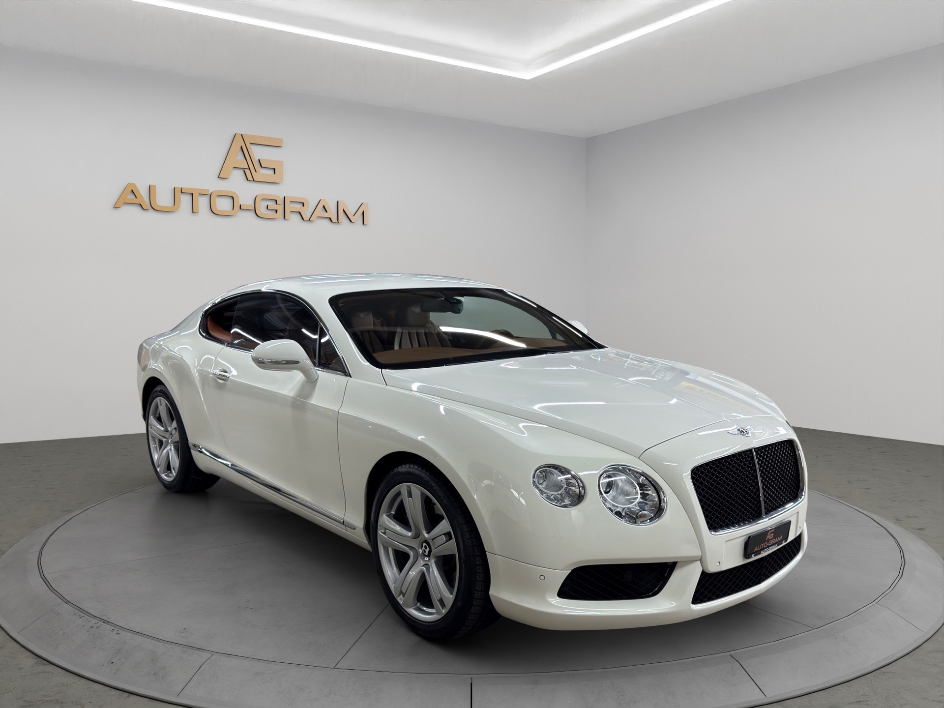 BENTLEY Continental GT 4.0 V8-image-6