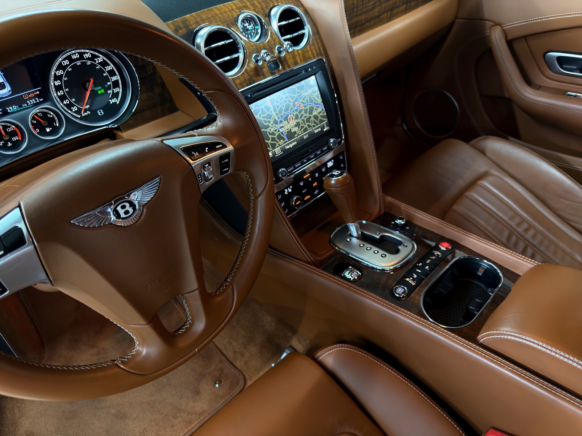 BENTLEY Continental GT 4.0 V8-image-19