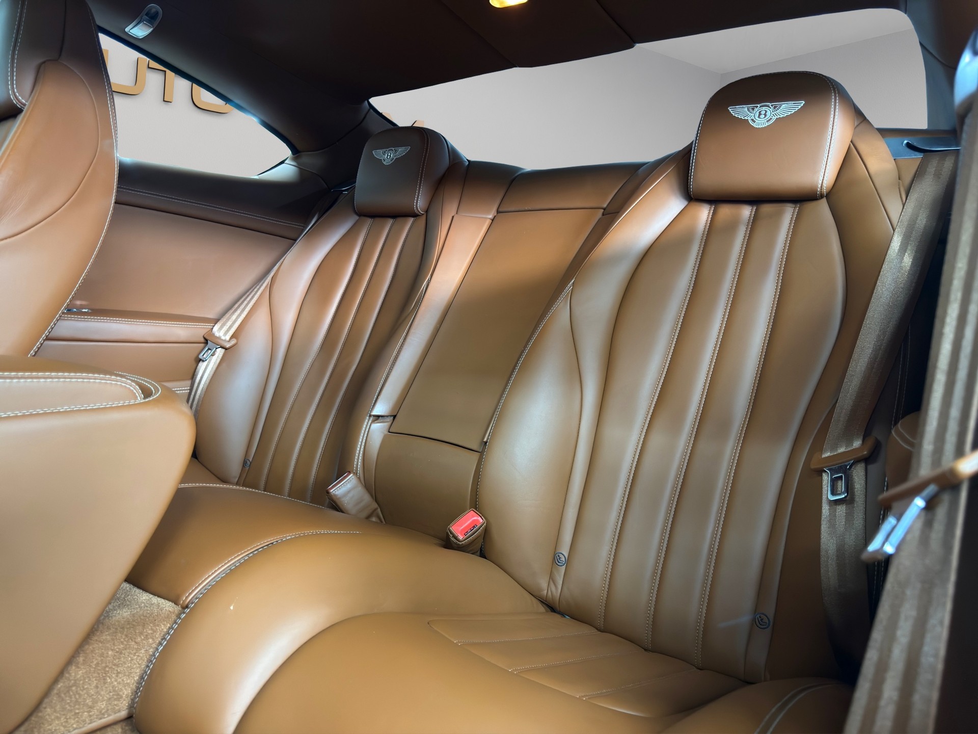 BENTLEY Continental GT 4.0 V8-image-27