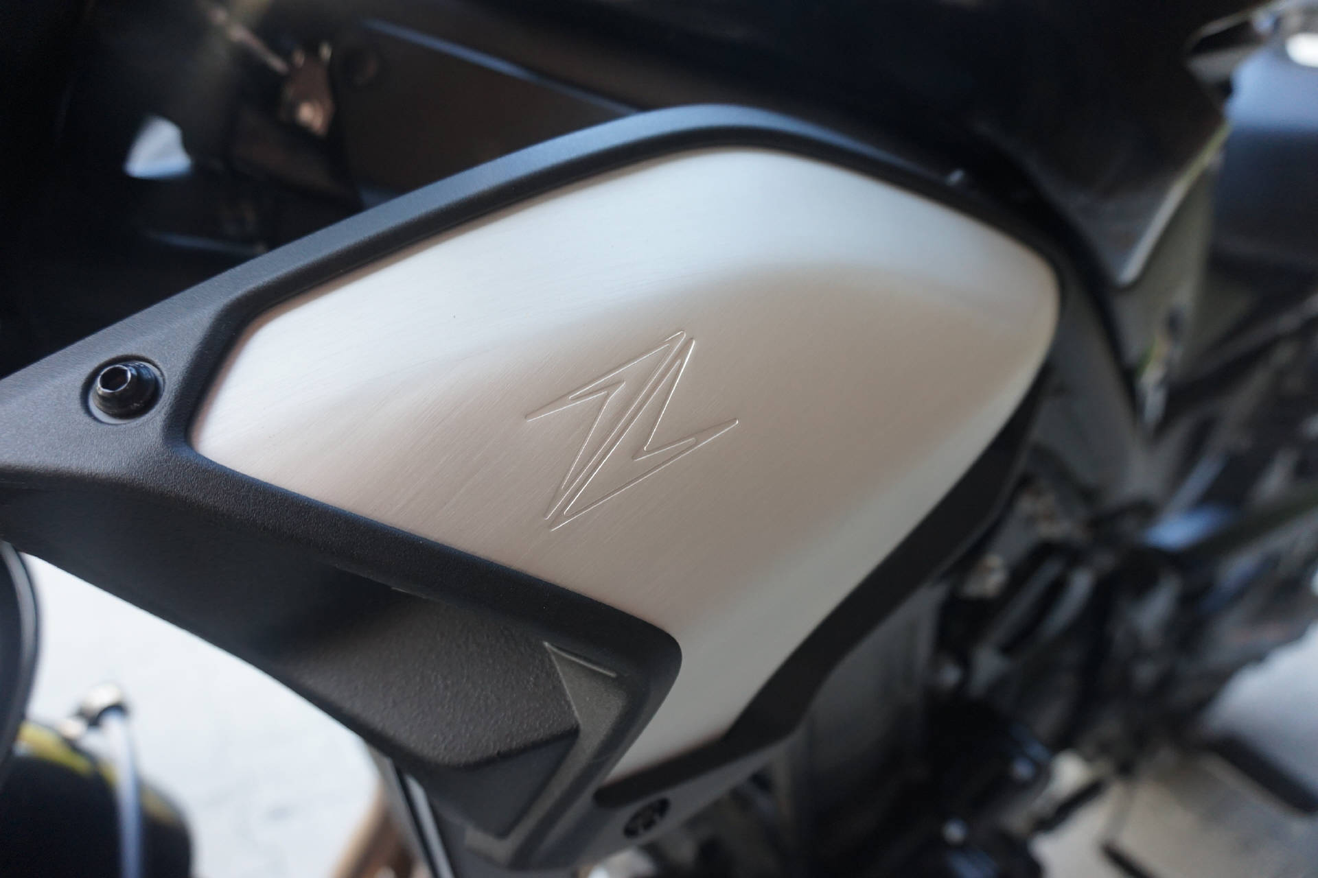 KAWASAKI Z 900 ABS (A2) (35kW) Leovinci LV Corsa S Full Black Edition Auspuff-image-9