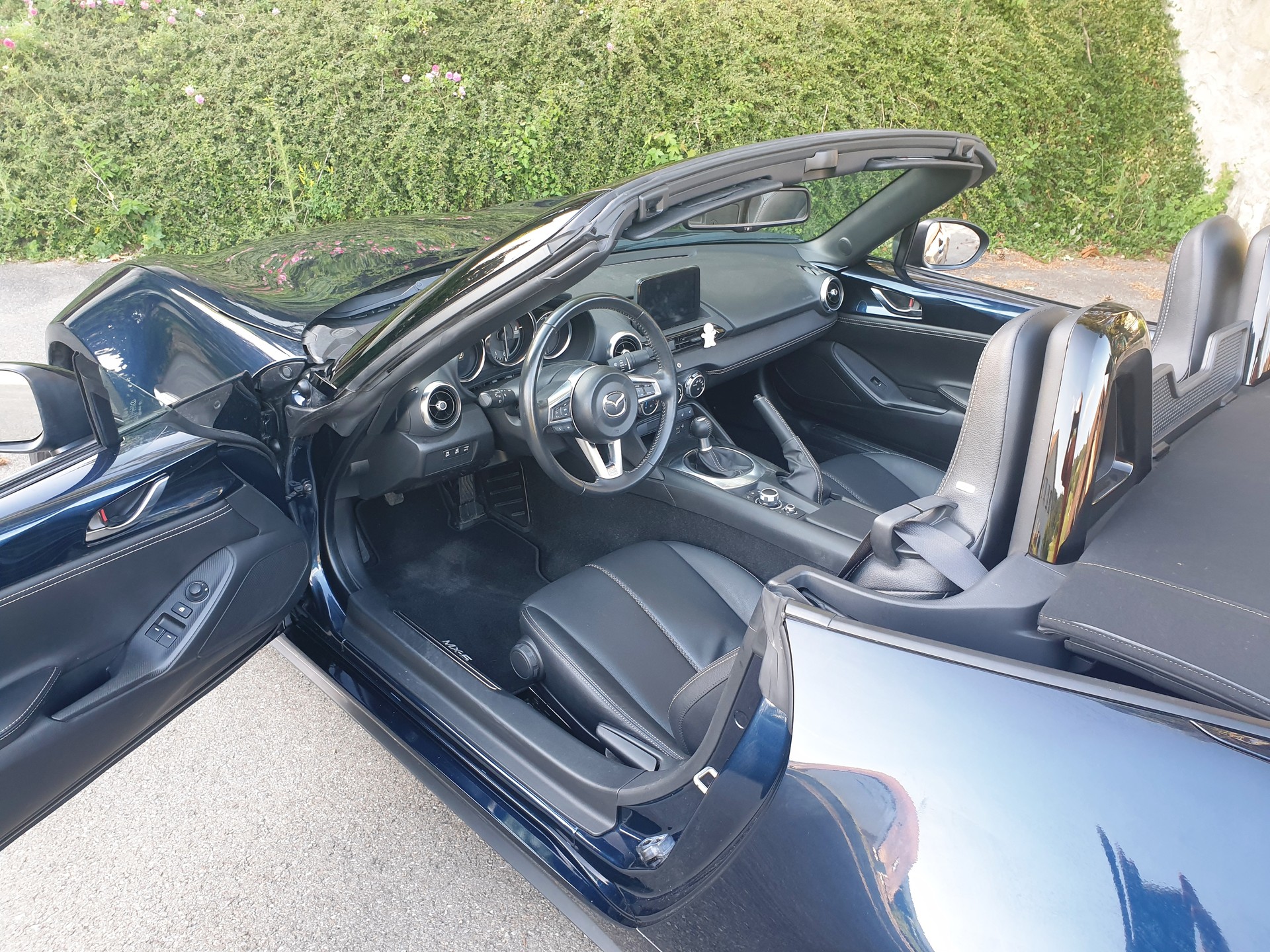 MAZDA 2.0 Revolution-image-4