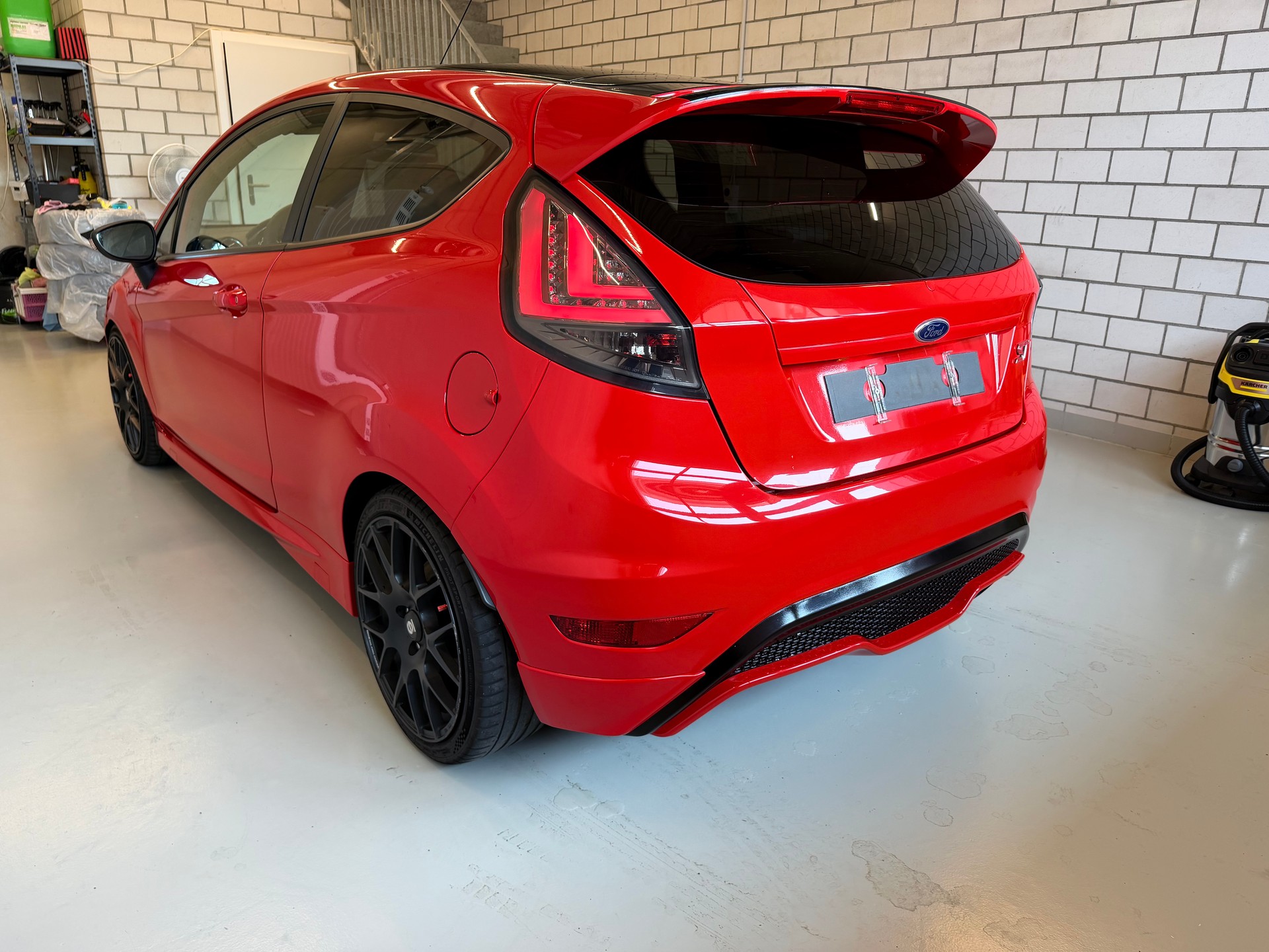 FORD Fiesta 1.6 SCTi ST-2-image-3