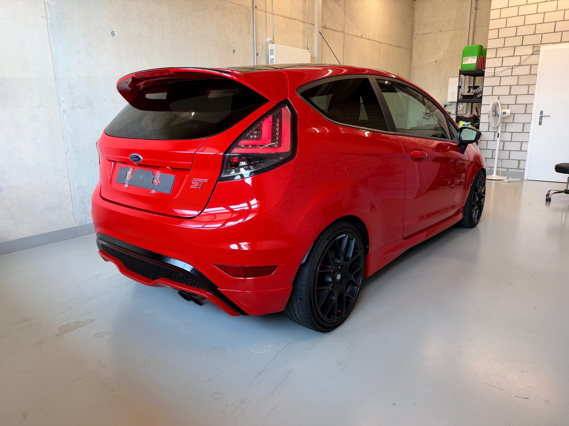 FORD Fiesta 1.6 SCTi ST-2-image-2