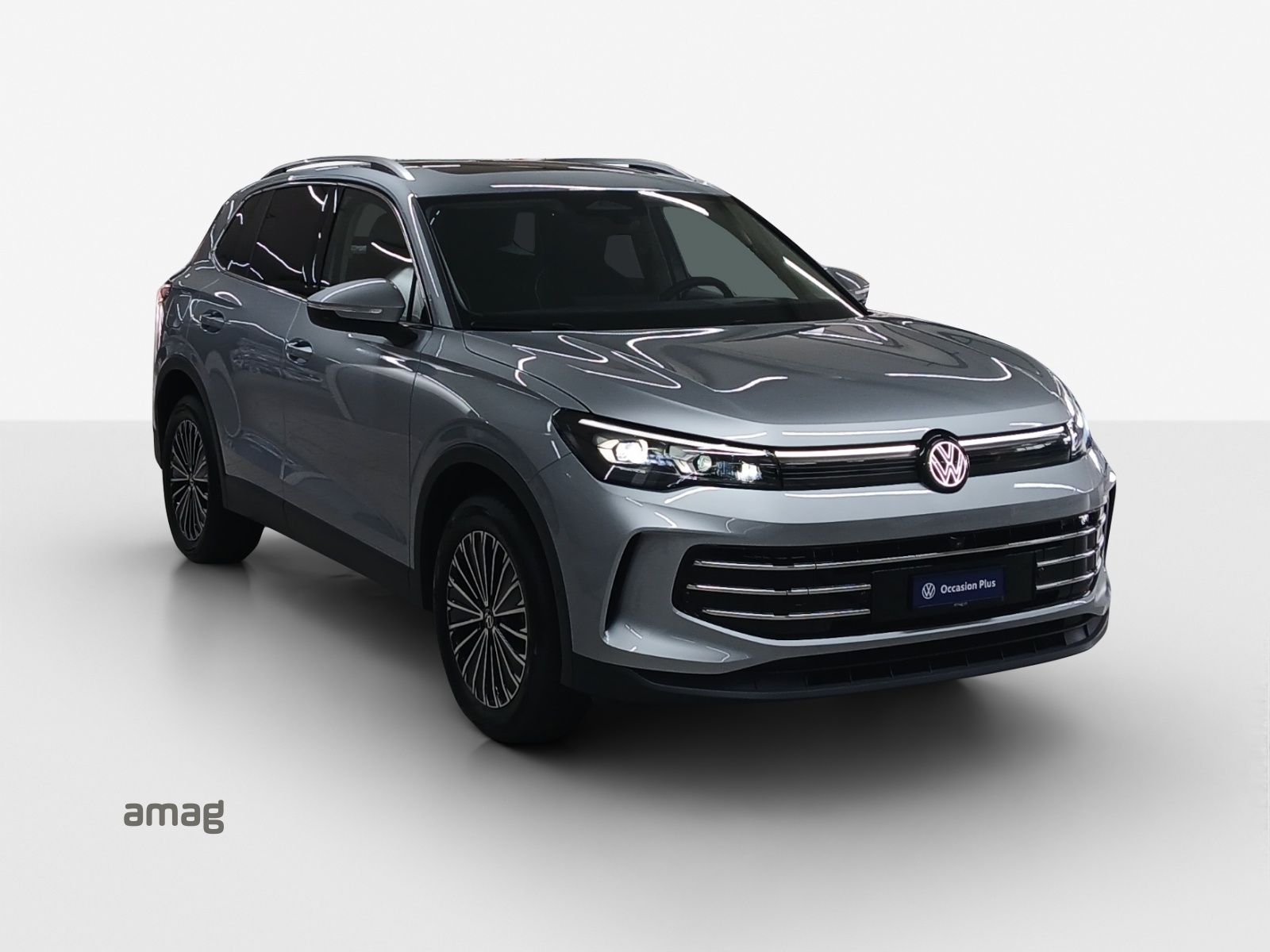 VW Tiguan 2.0 TSI DSG Elegance 4Motion-image-5