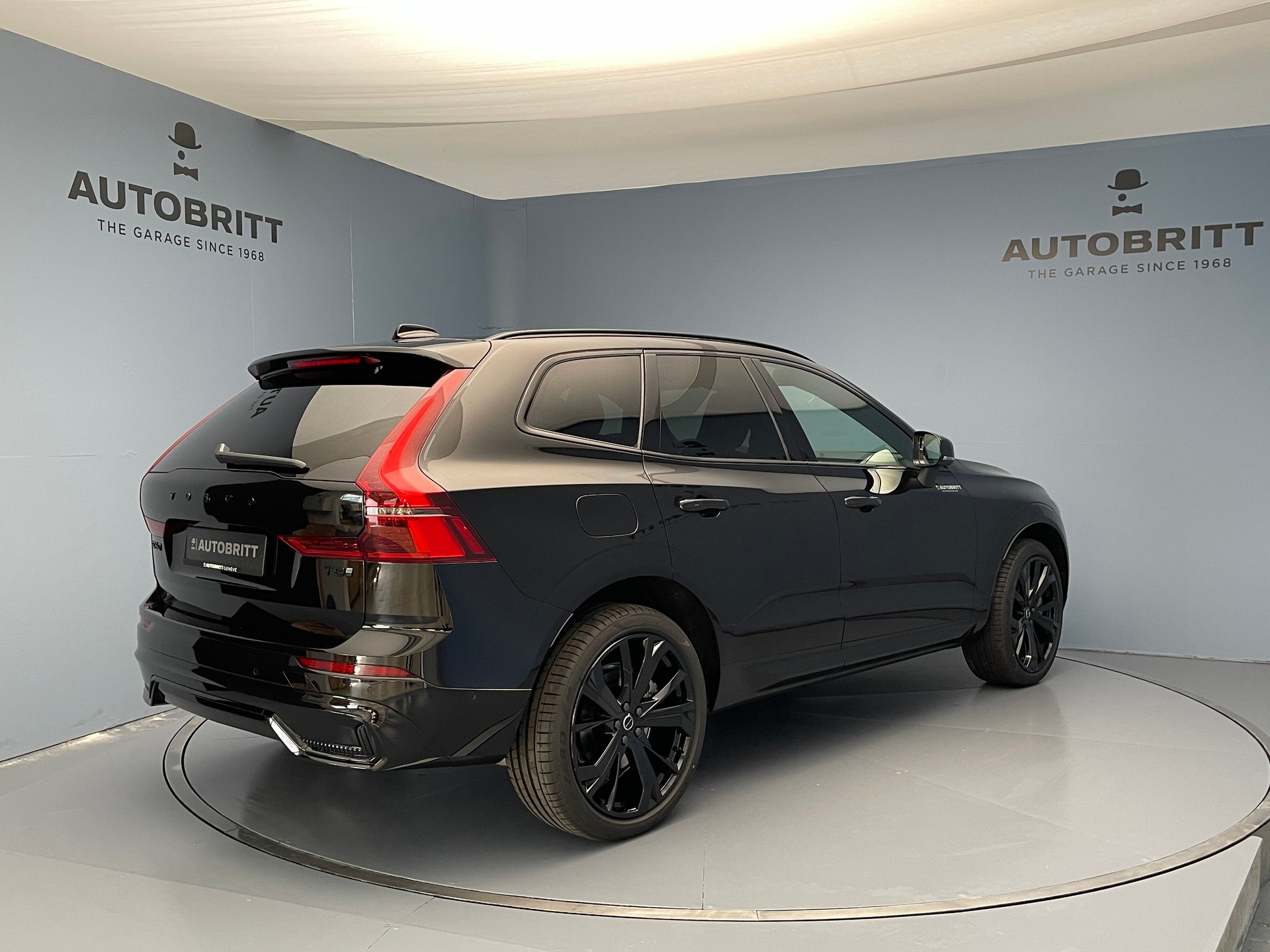 VOLVO XC60 2.0 T8 TE Black Edition eAWD-image-3