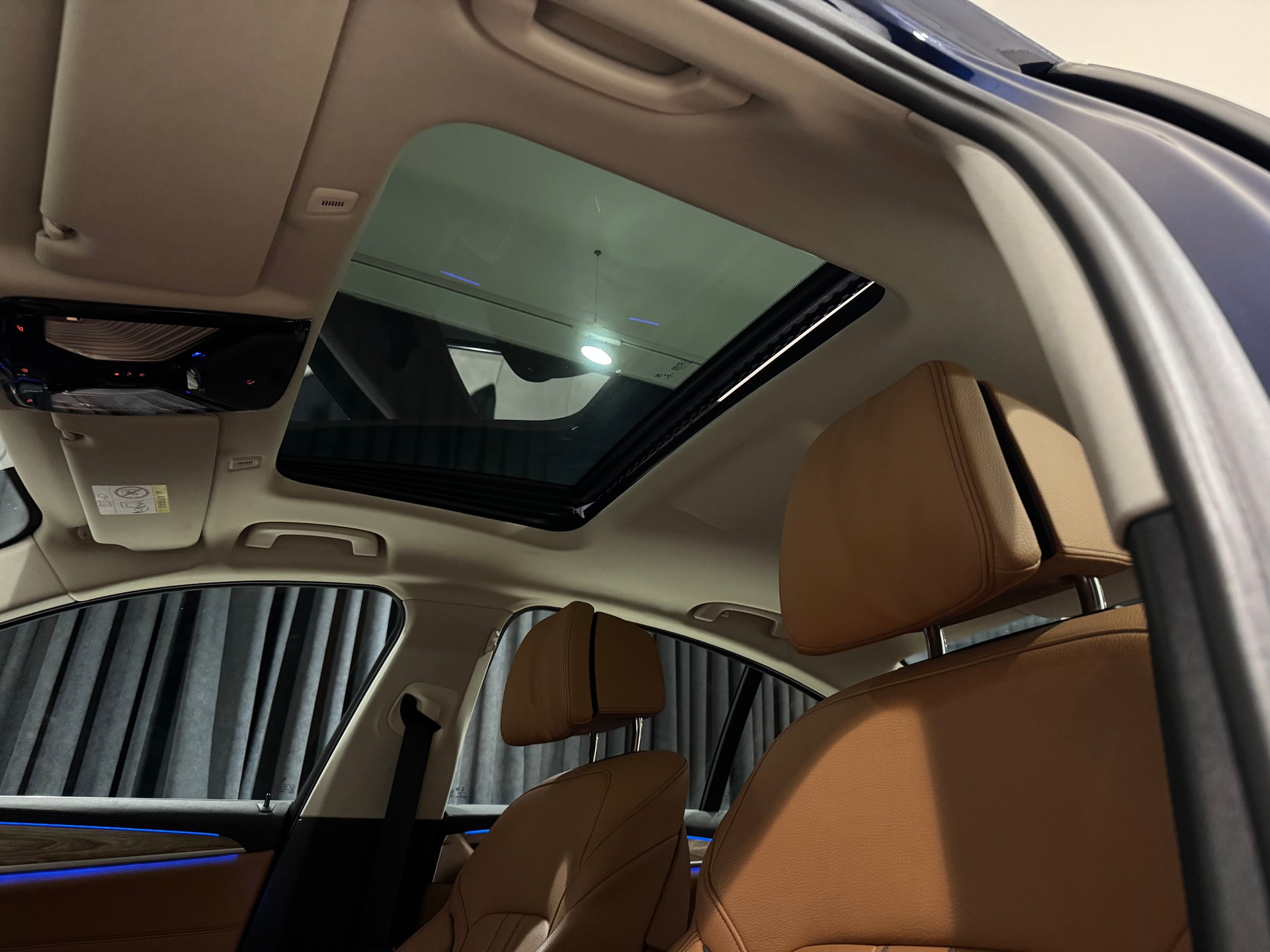 BMW 530d xDrive Luxury Line Steptronic | 1.Hand | CH |-image-24