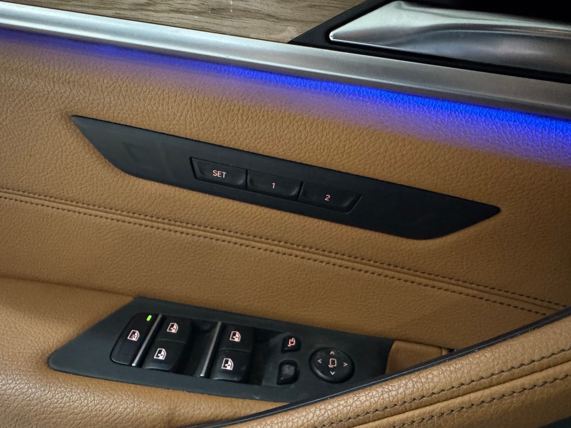 BMW 530d xDrive Luxury Line Steptronic | 1.Hand | CH |-image-27