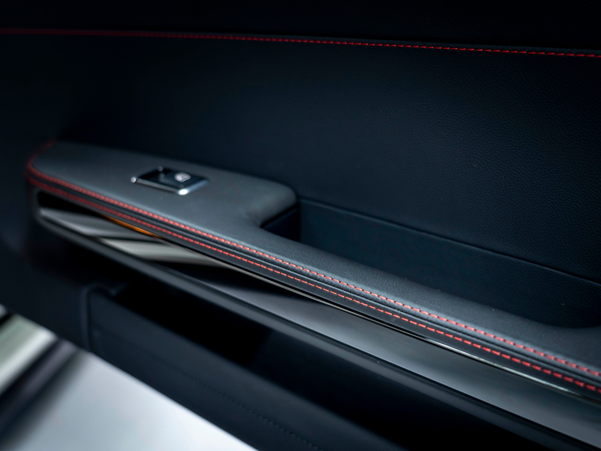 MERCEDES-BENZ AMG GT S Edition 1 Speedshift DCT-image-17