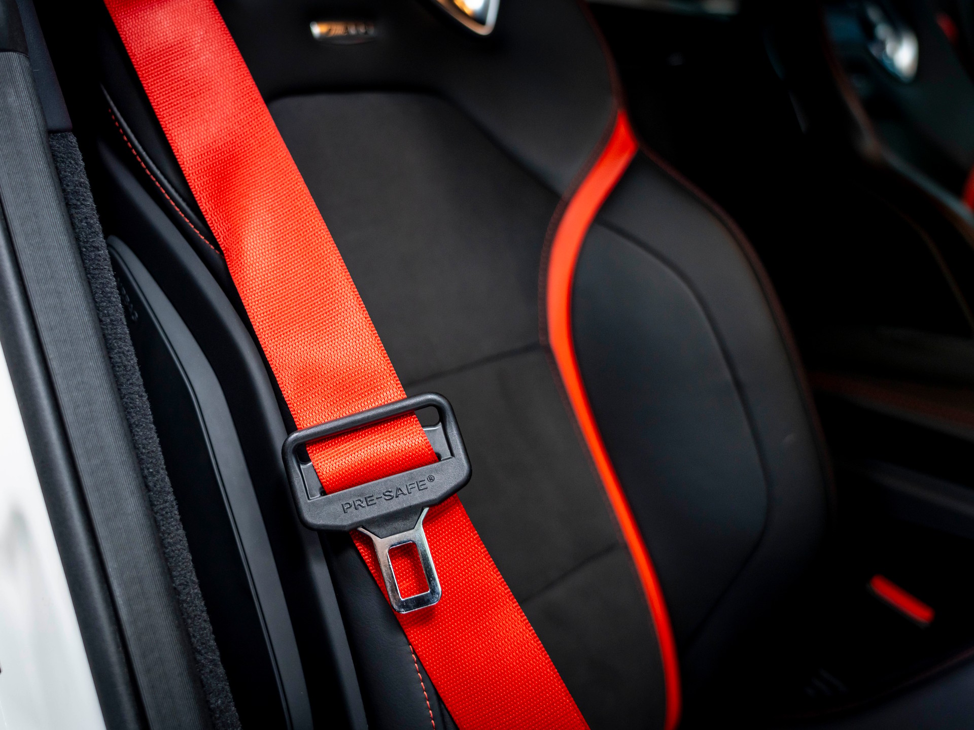 MERCEDES-BENZ AMG GT S Edition 1 Speedshift DCT-image-18