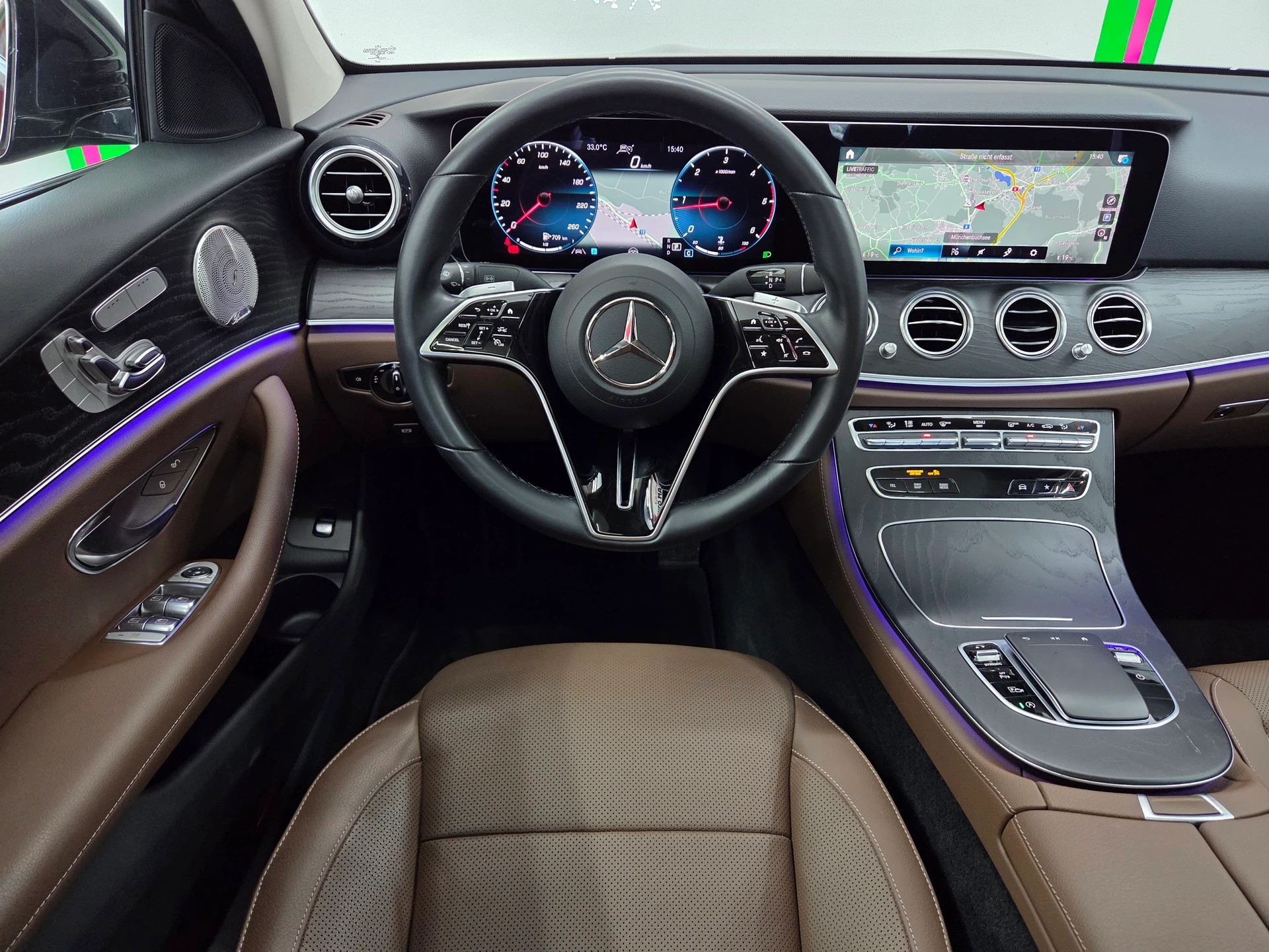 MERCEDES-BENZ E 220 d Avantgarde 9G-Tronic-image-8