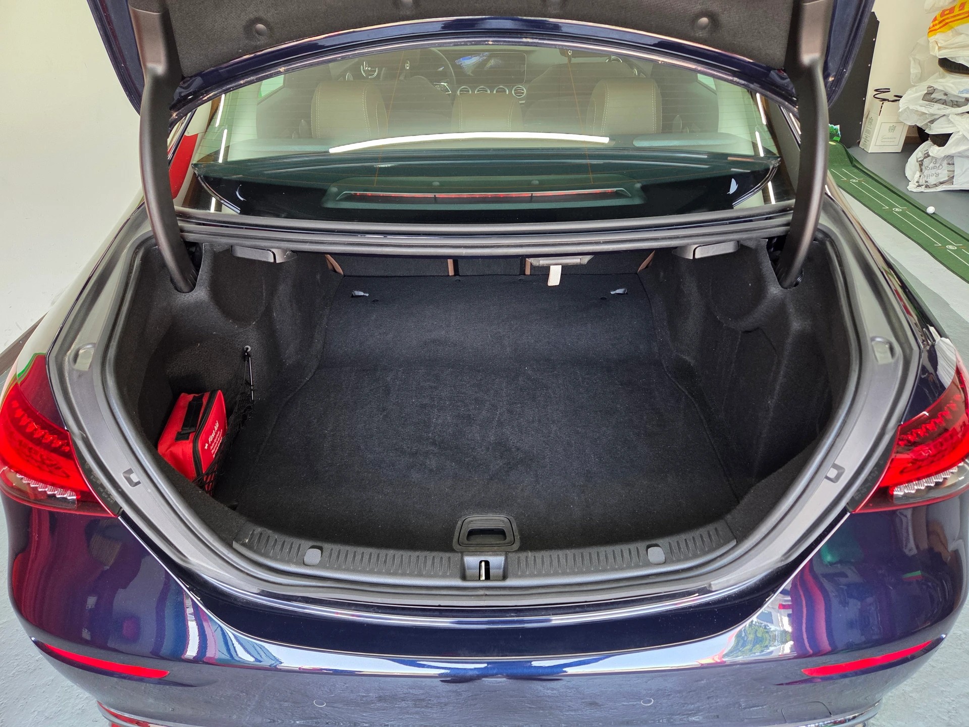MERCEDES-BENZ E 220 d Avantgarde 9G-Tronic-image-15