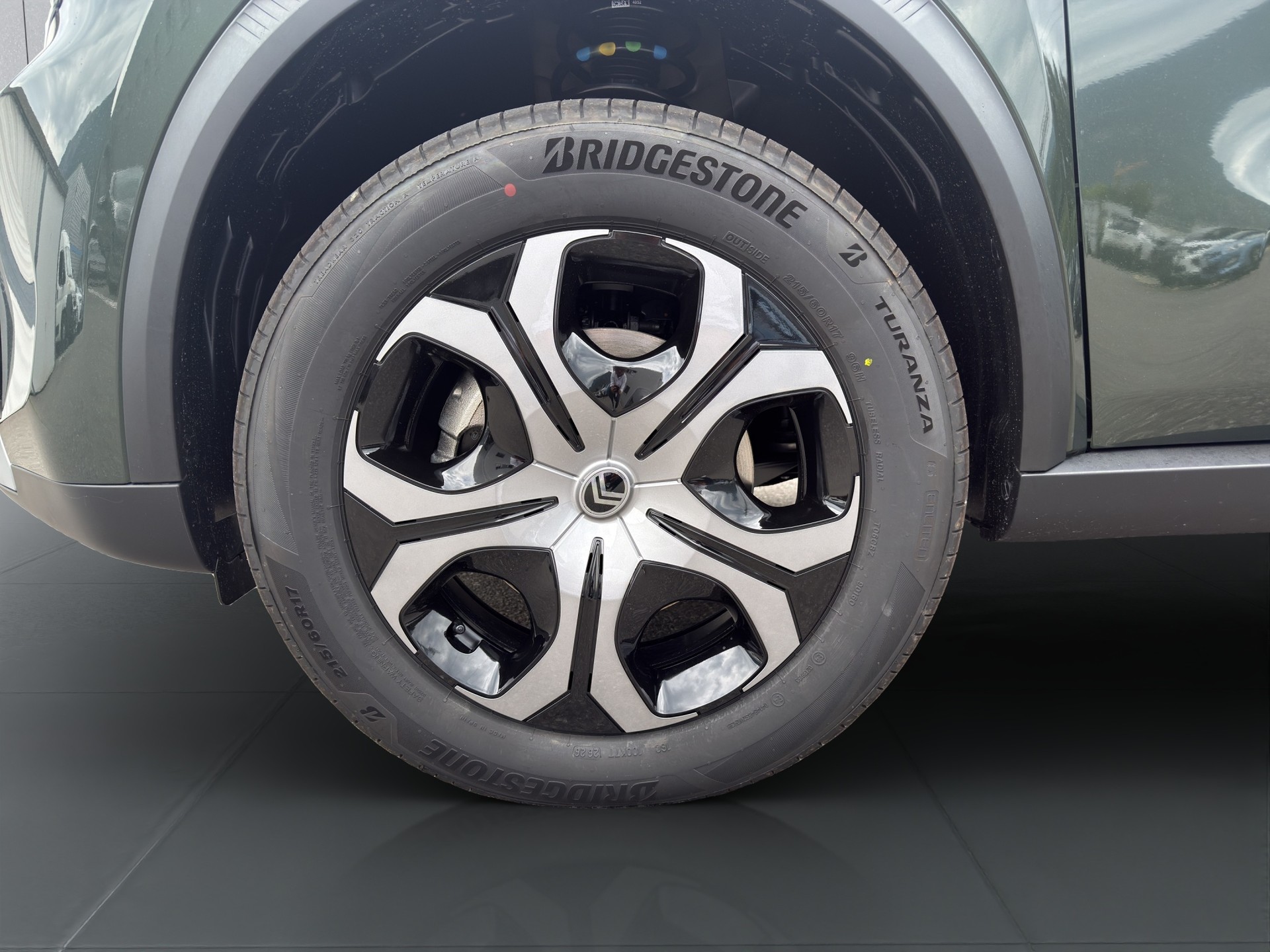 CITROEN C3 Aircross 1.2 Hybrid Plus-image-18