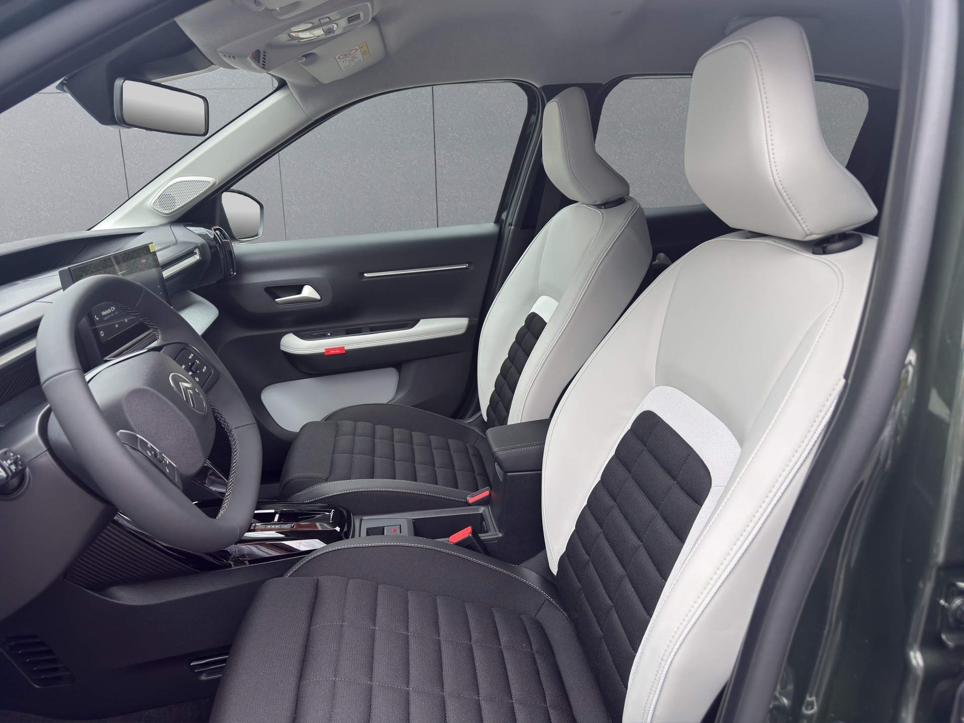 CITROEN C3 Aircross 1.2 Hybrid Plus-image-7