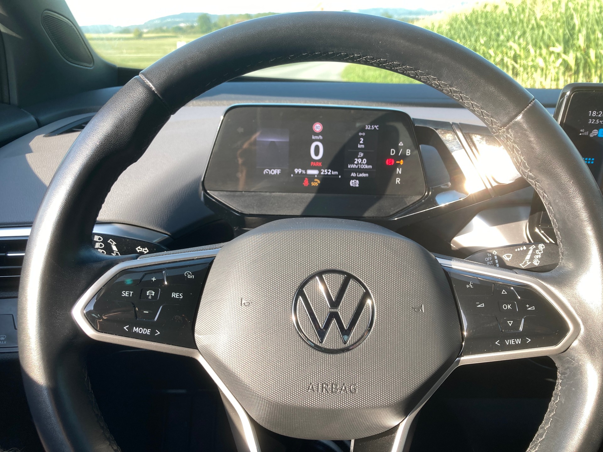 VW ID.4 Performance mit Anhängerkupplung-image-13