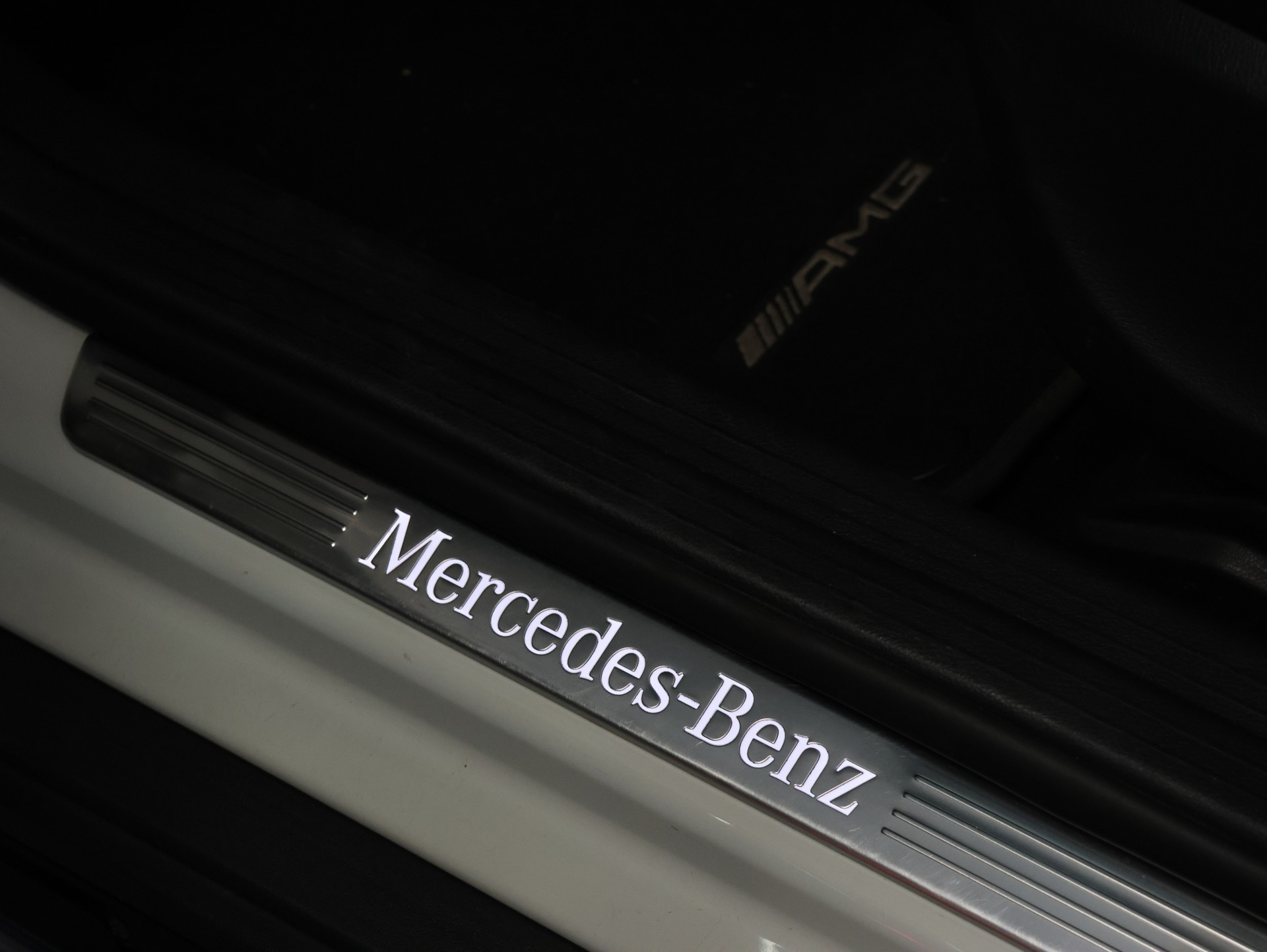 MERCEDES-BENZ GLA 250 4Matic 7G-DCT *Sitzheizung* *Rückfahrkamera* *Panoramadach*-image-12