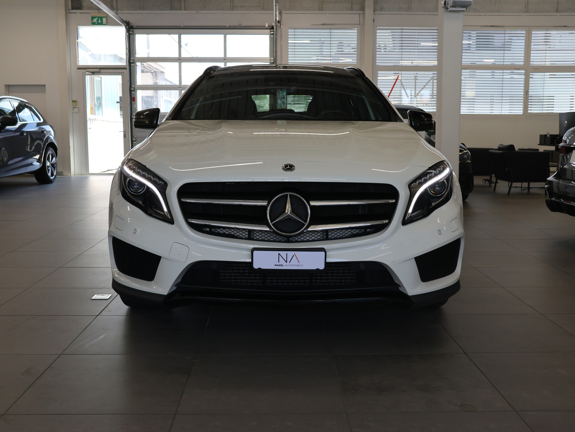 MERCEDES-BENZ GLA 250 4Matic 7G-DCT *Sitzheizung* *Rückfahrkamera* *Panoramadach*-image-2