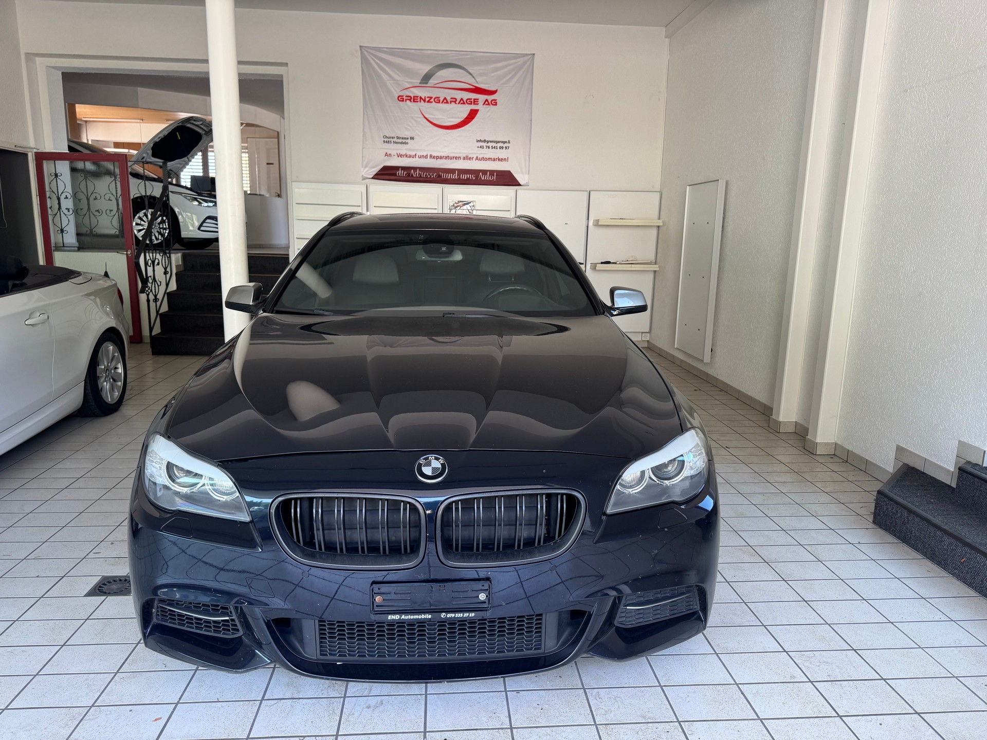 BMW M550d xDrive Touring Steptronic-image-0