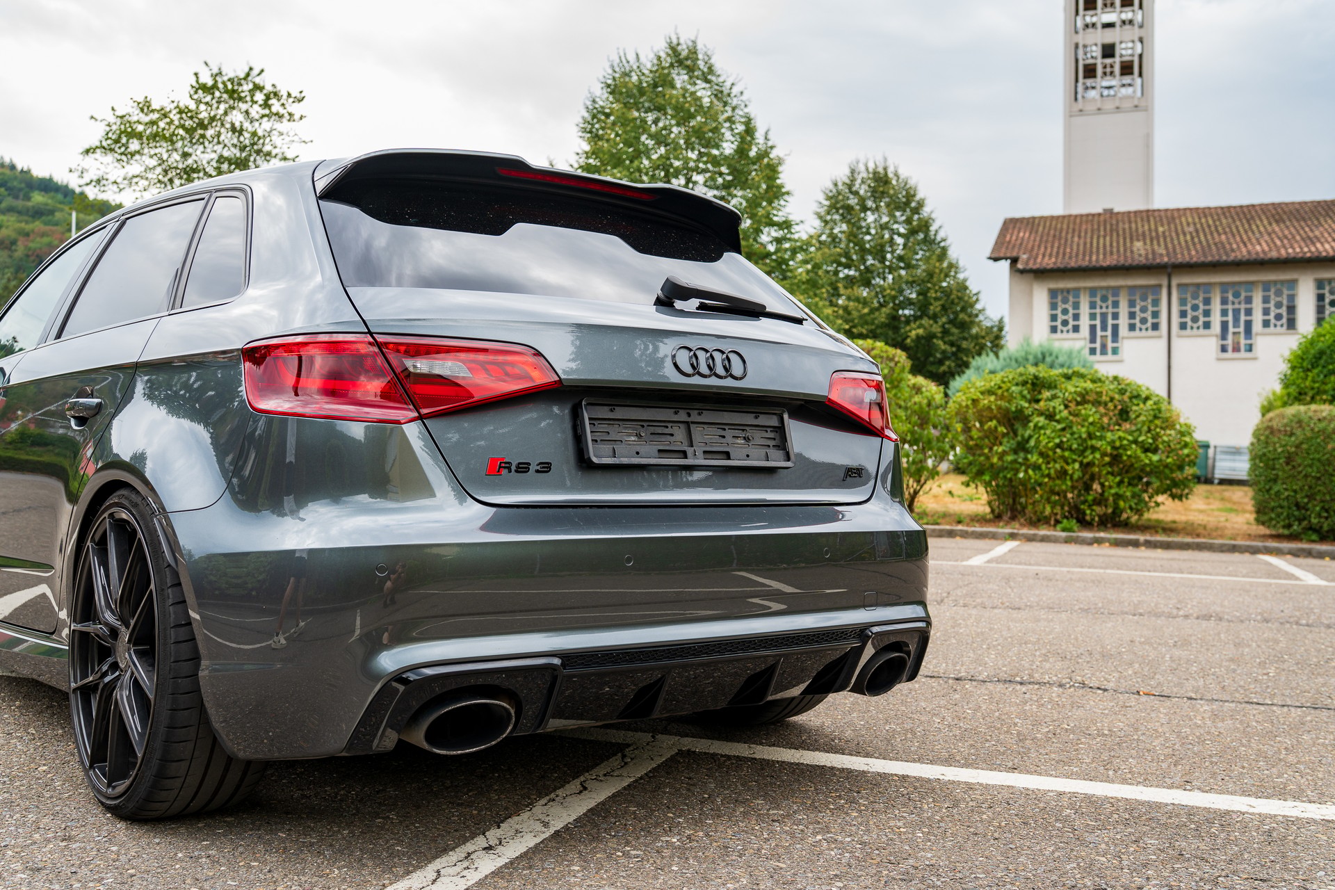 AUDI RS3 2.5 T FSI quattro S-Tronic-image-2