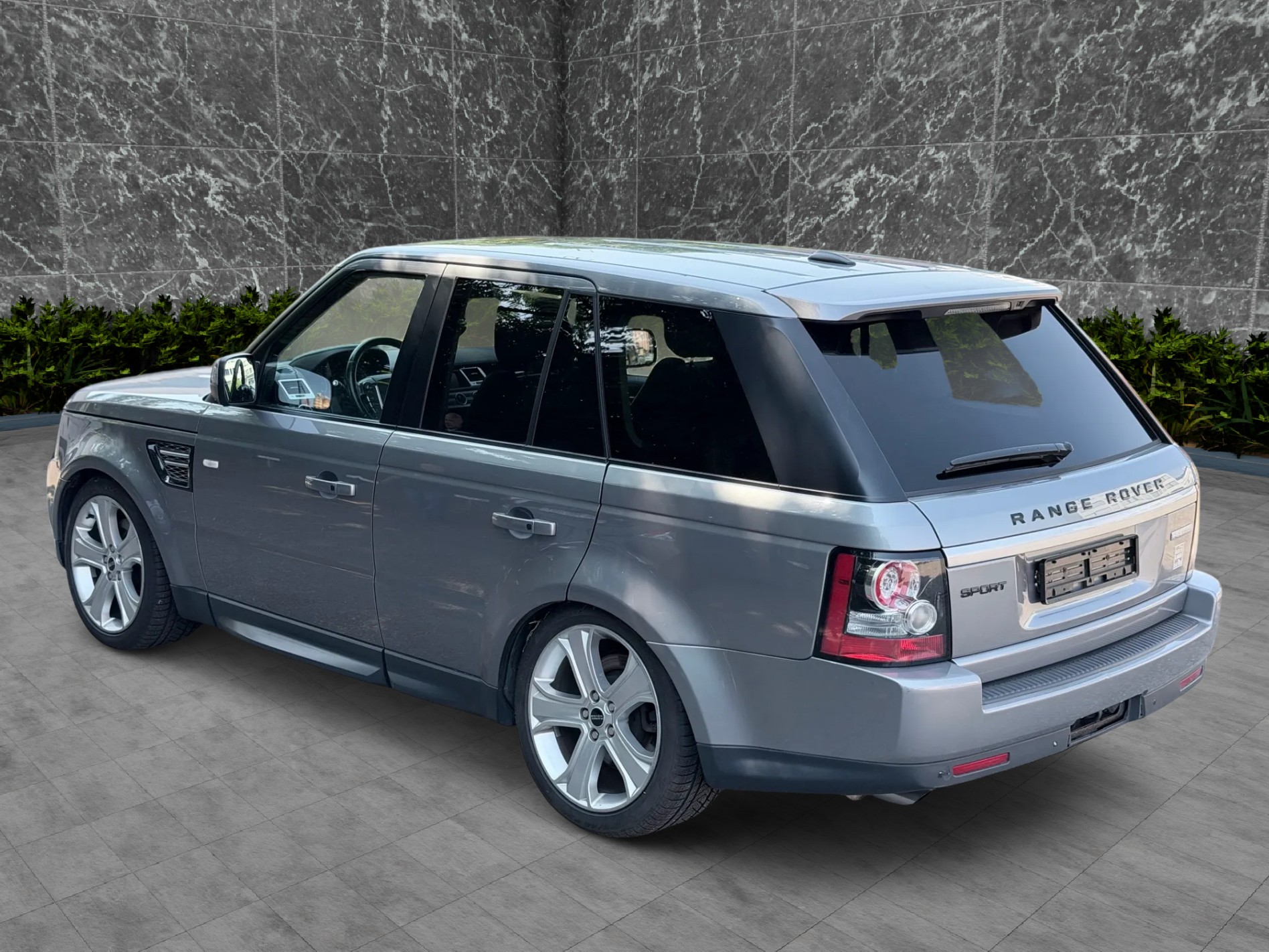 LAND ROVER Range Rover Sport 3.0 TDV6 Luxury Automatic-image-2
