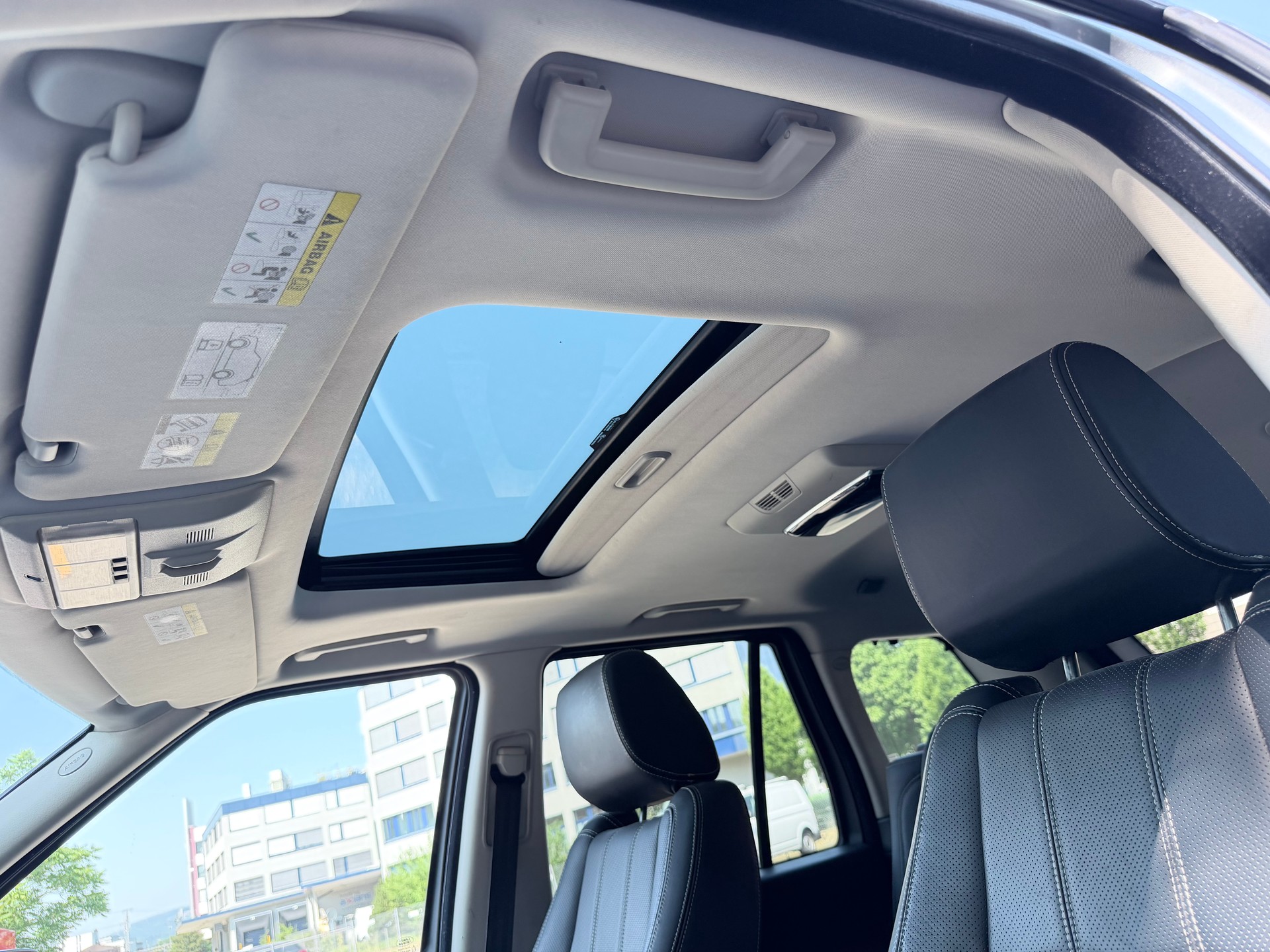 LAND ROVER Range Rover Sport 3.0 TDV6 Luxury Automatic-image-8