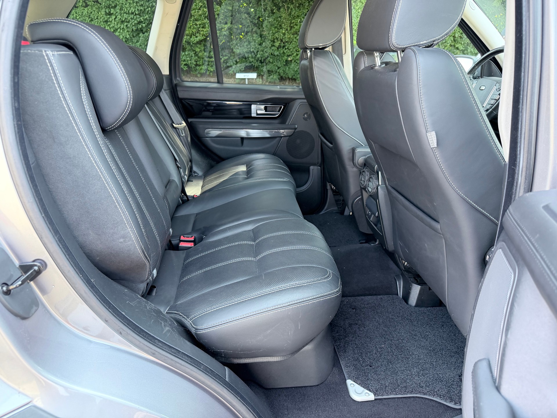 LAND ROVER Range Rover Sport 3.0 TDV6 Luxury Automatic-image-7
