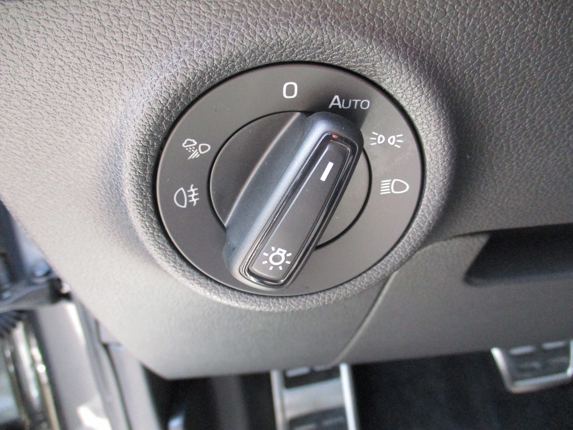 SKODA Karoq 2.0 TSI SportLine 4x4 DSG-image-8