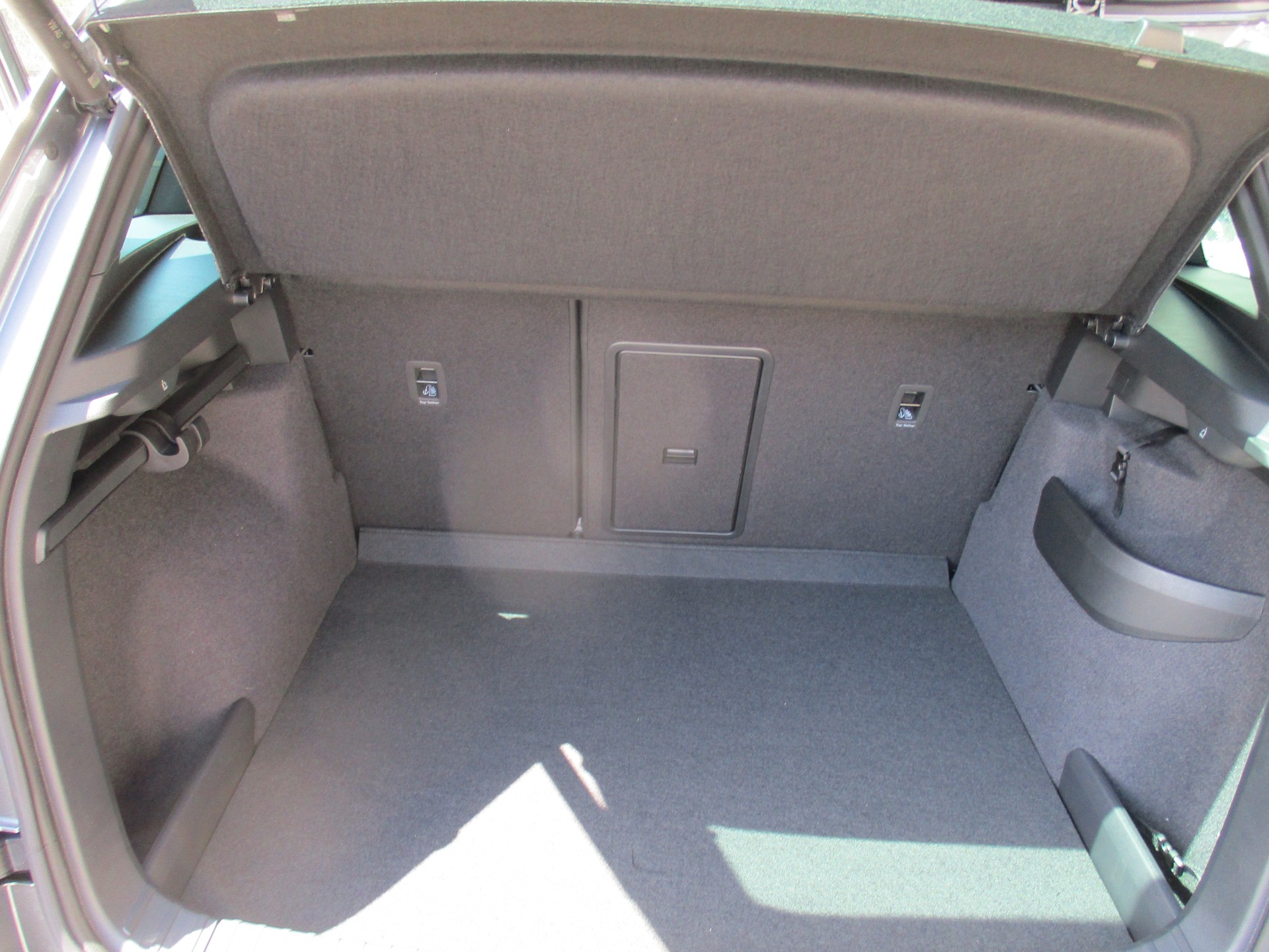 SKODA Karoq 2.0 TSI SportLine 4x4 DSG-image-6