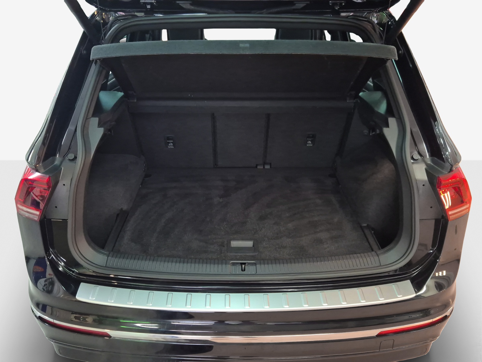 VW Tiguan 2.0TSI Highline 4Motion DSG-image-12