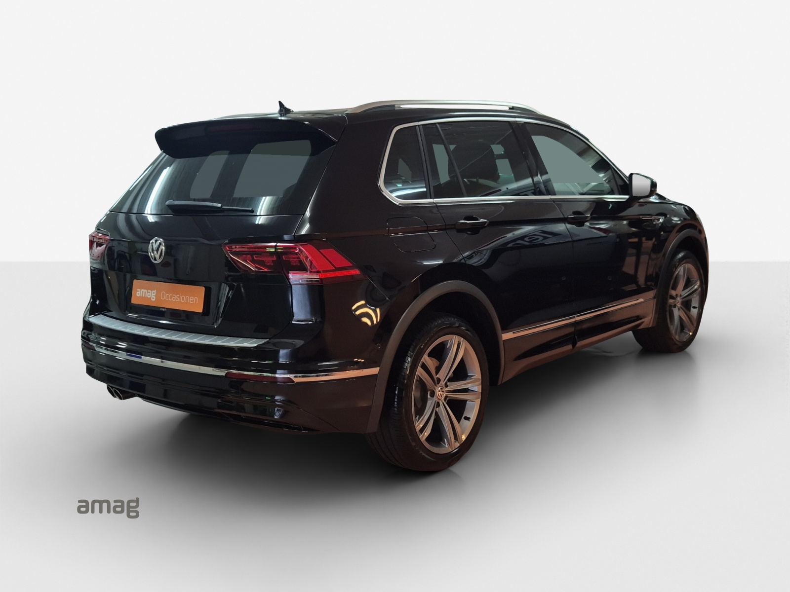 VW Tiguan 2.0TSI Highline 4Motion DSG-image-4