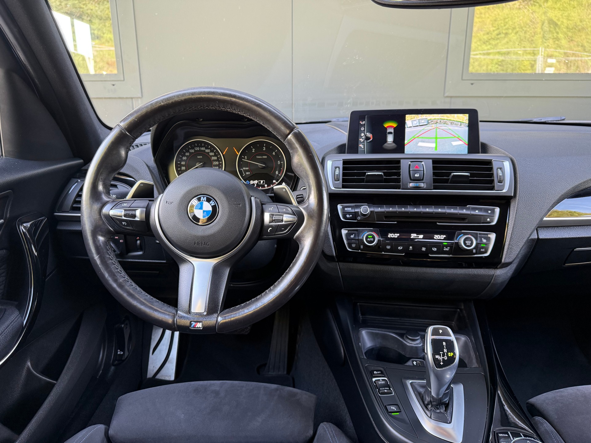 BMW 120d xDrive M Sport Steptronic-image-15