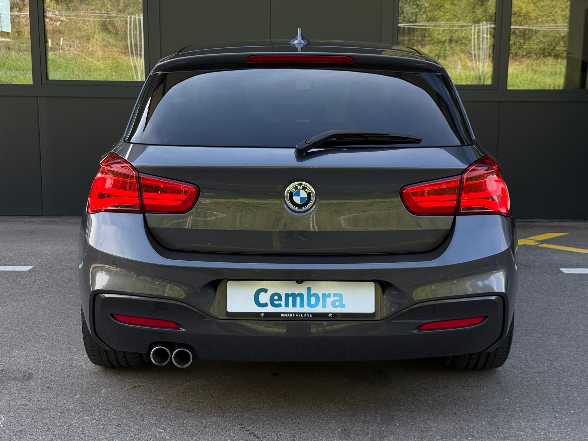 BMW 120d xDrive M Sport Steptronic-image-5
