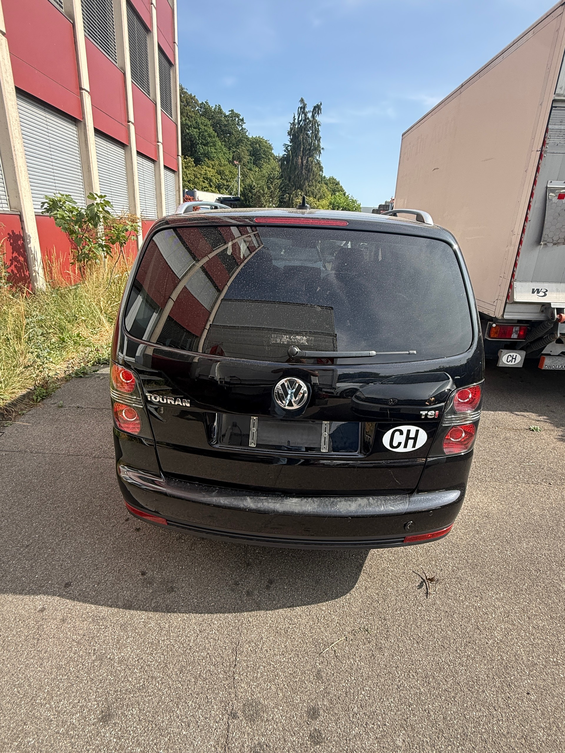 VW Touran 1.4 TSI Highline DSG-image-4