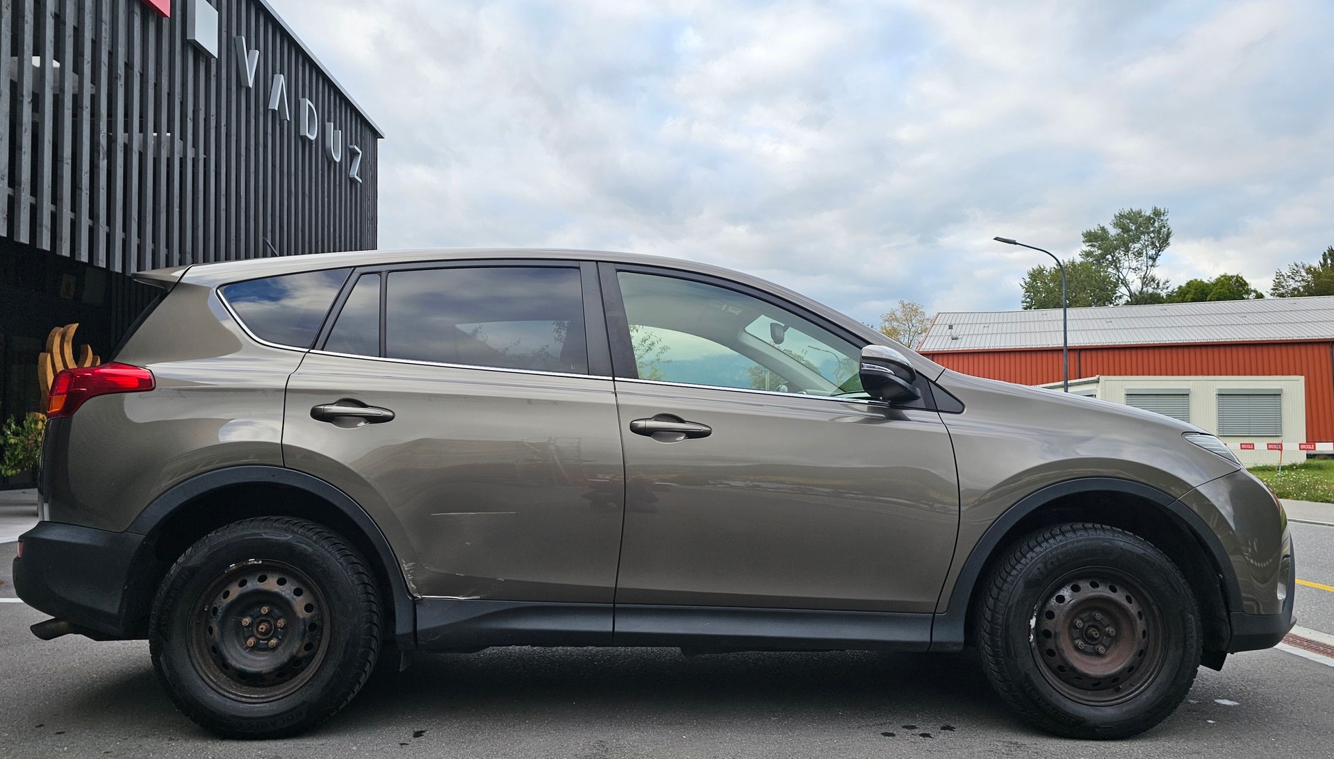 TOYOTA RAV-4 2.2D-4D Sol-image-5