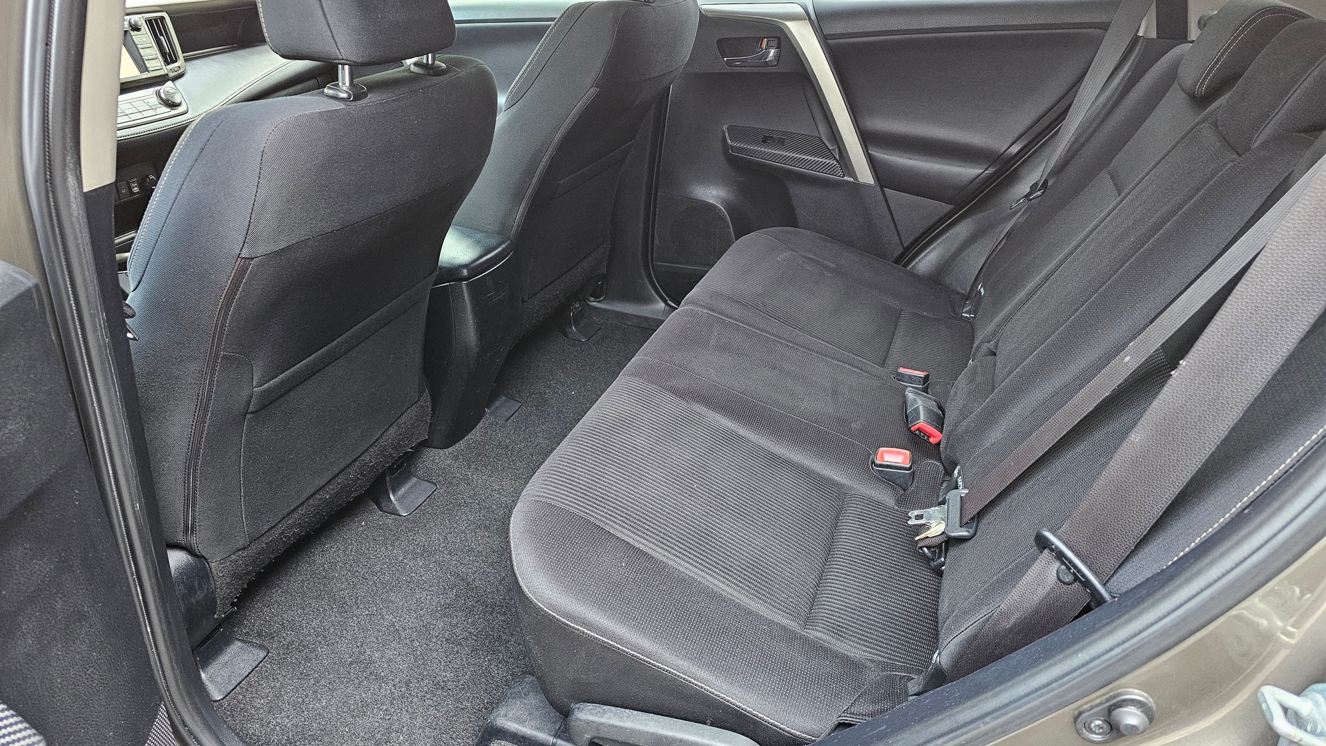TOYOTA RAV-4 2.2D-4D Sol-image-10