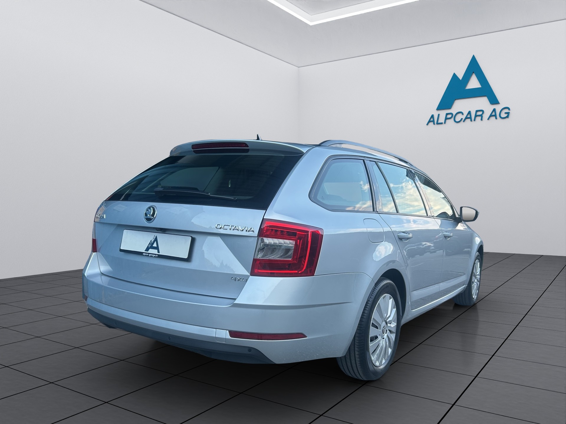 SKODA Octavia Combi 2.0 TDI Ambition 4x4 DSG-image-6