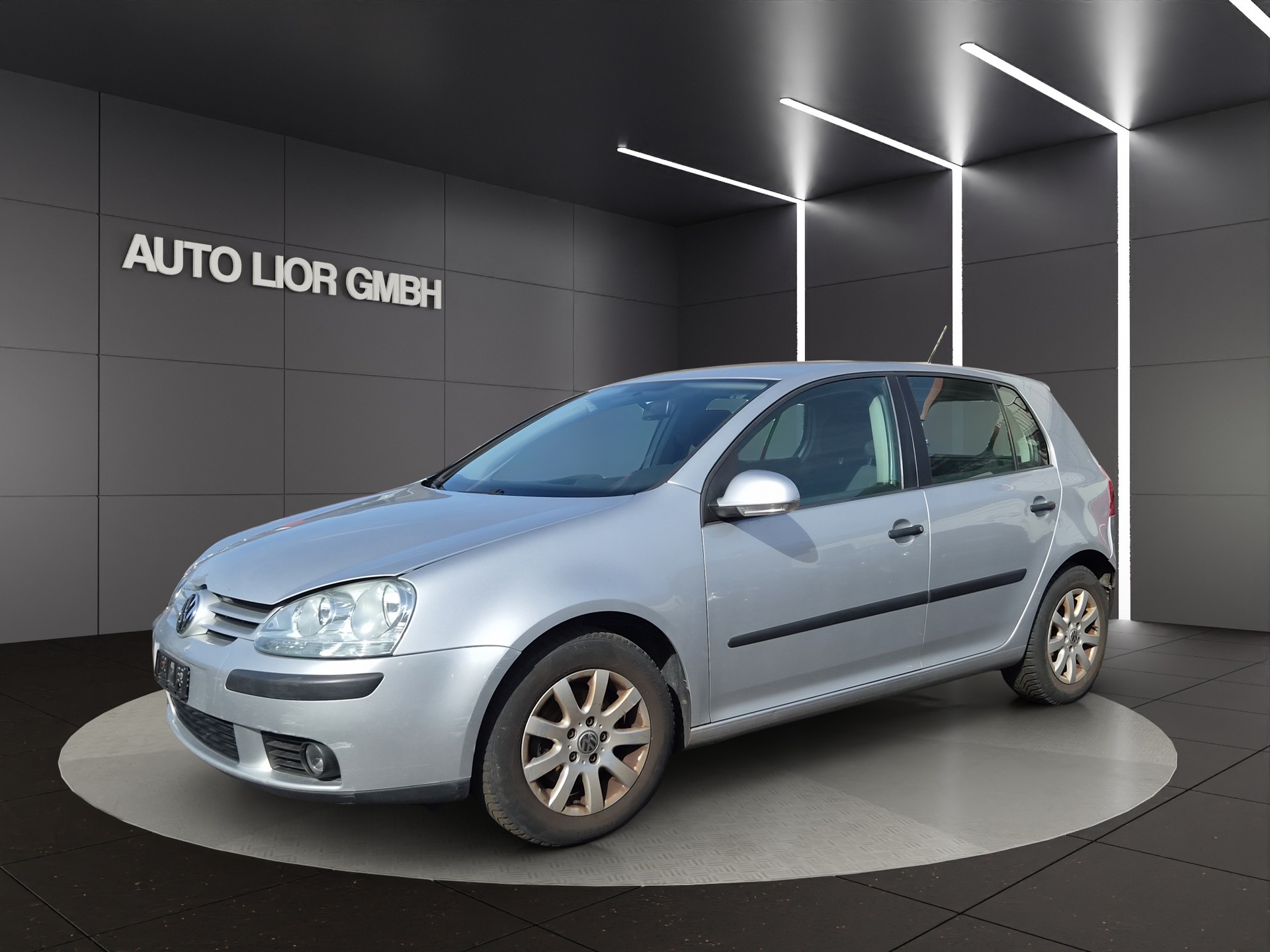 VW Golf 1.6 FSI Trendline-image-5